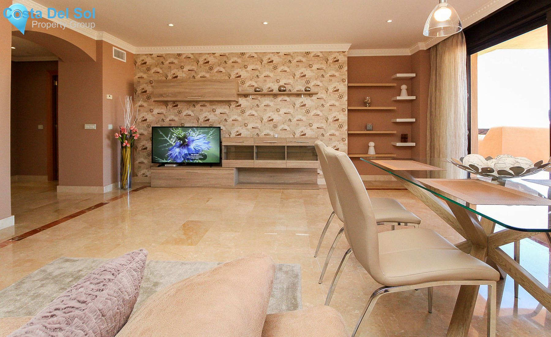 Middle Floor Apartment in Benahavís-1375143