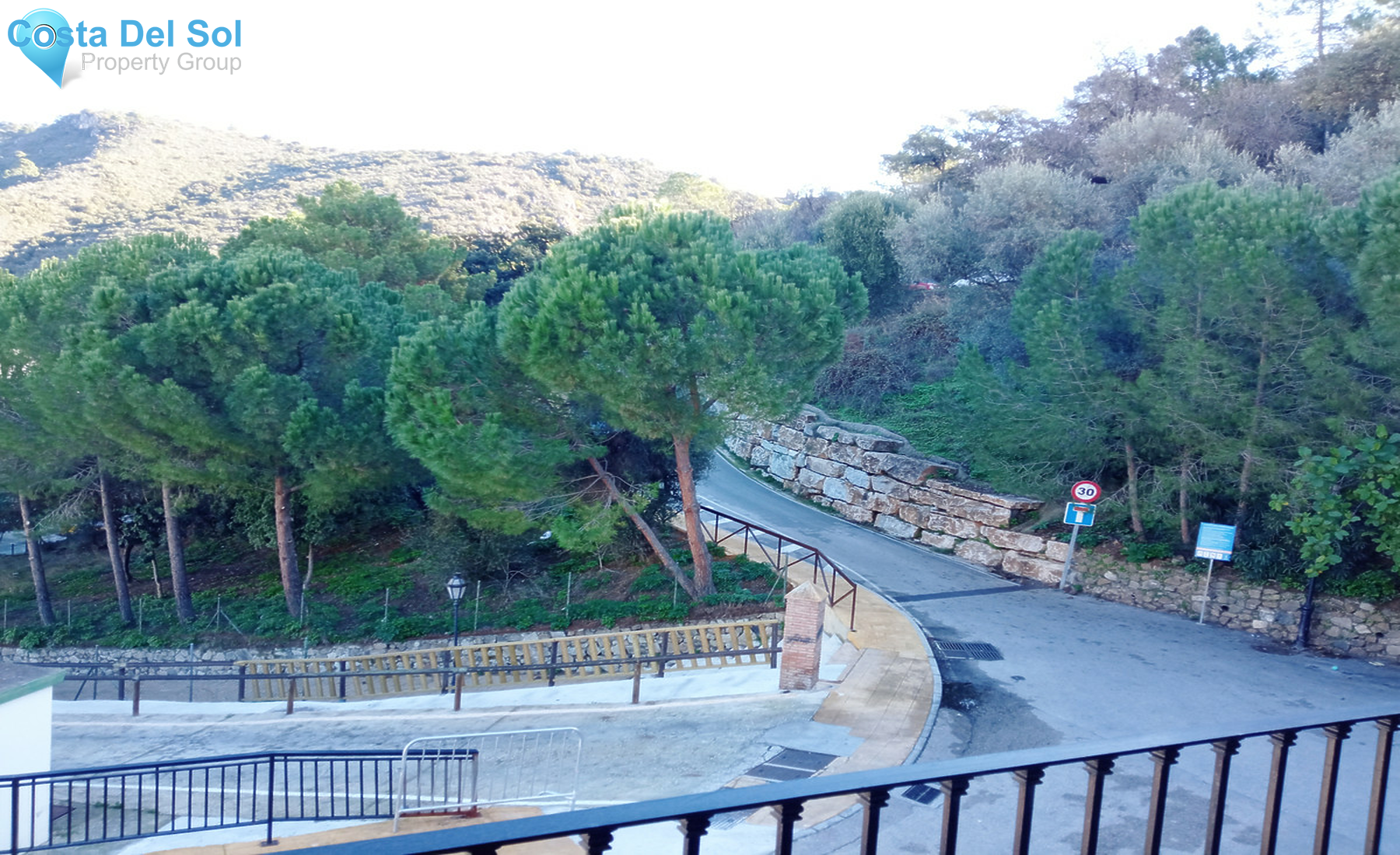 Middle Floor Apartment in Benahavís