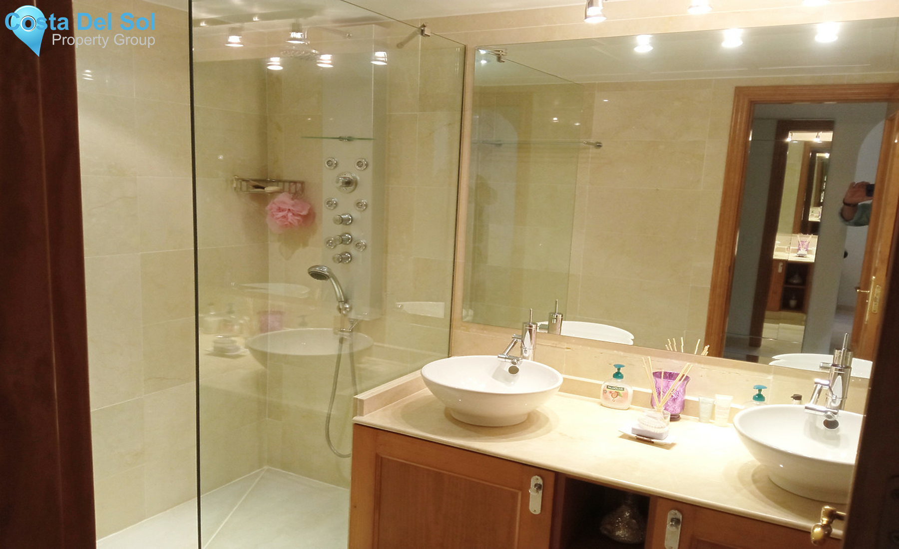 Middle Floor Apartment in Benahavís-1377728