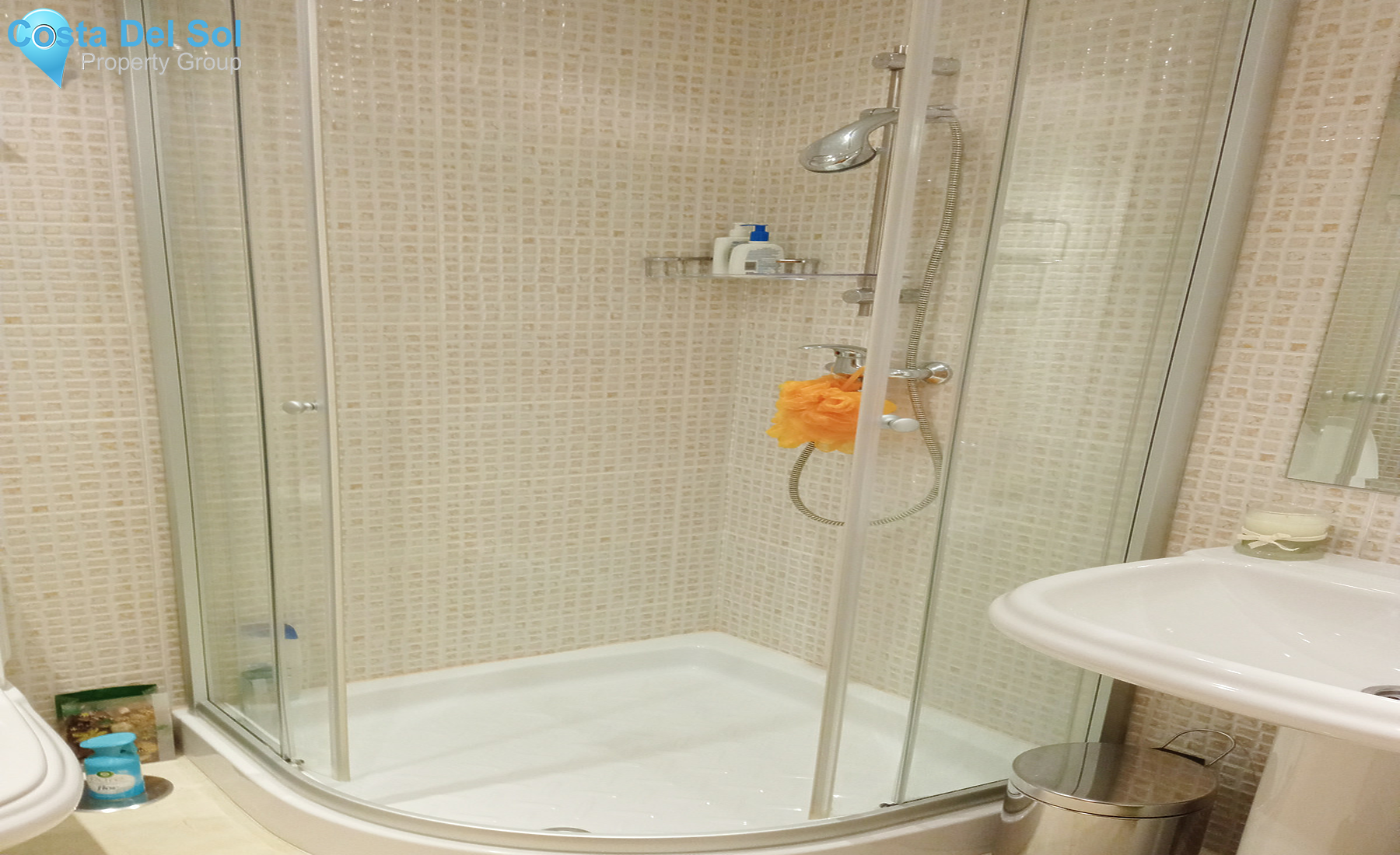 Middle Floor Apartment in Benahavís-1377729