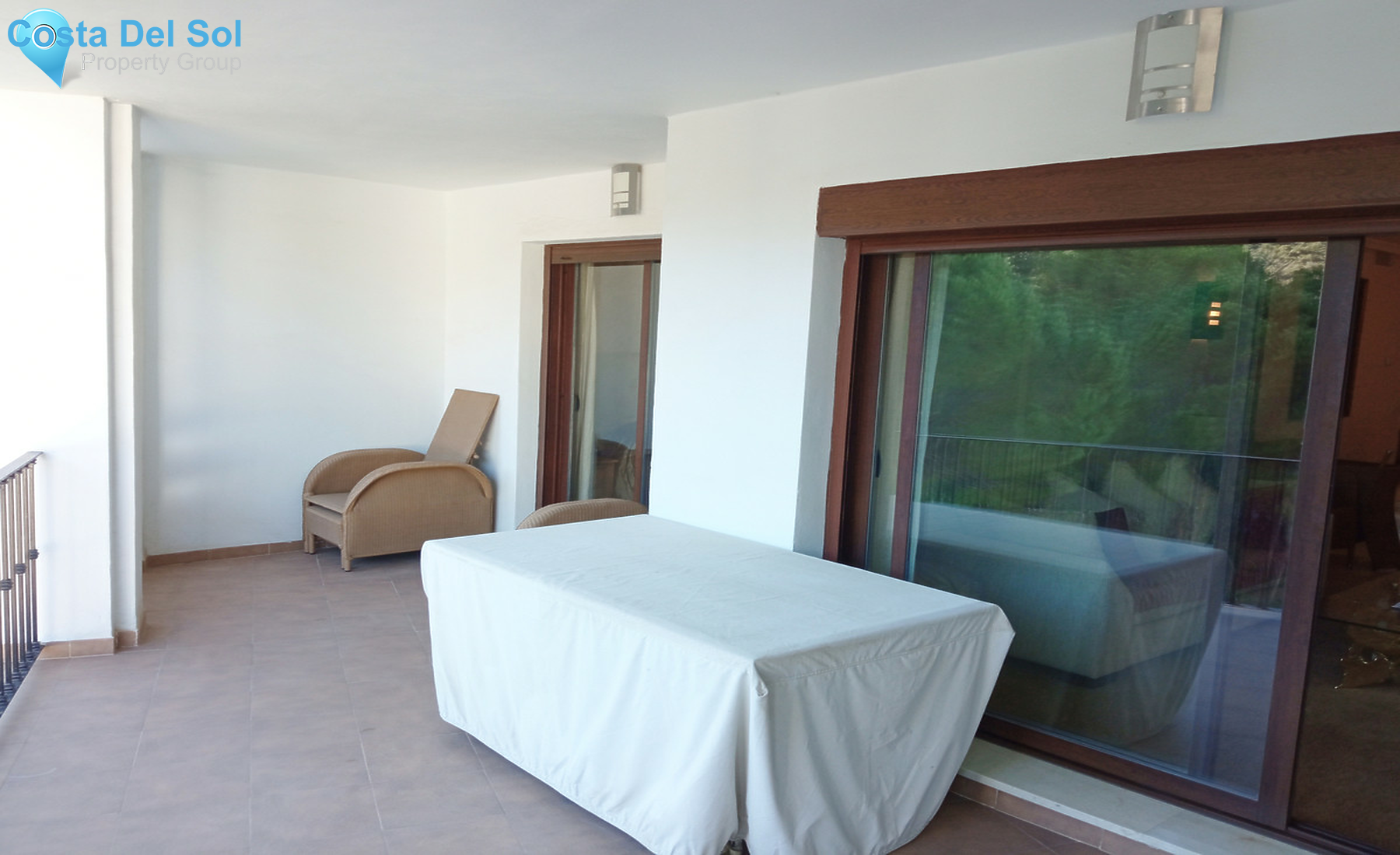 Middle Floor Apartment in Benahavís-1377730