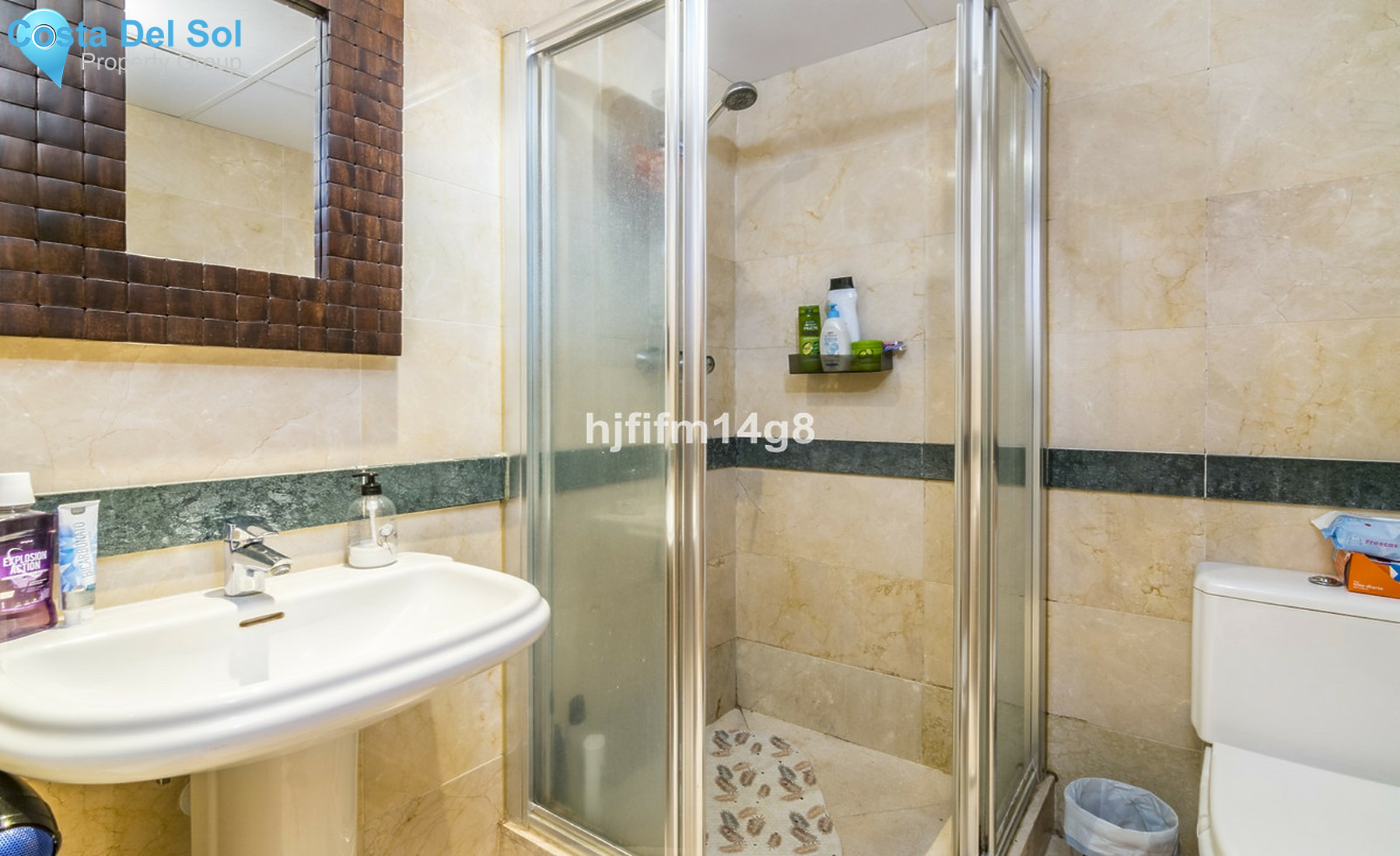 Middle Floor Apartment in Benahavís-1455173