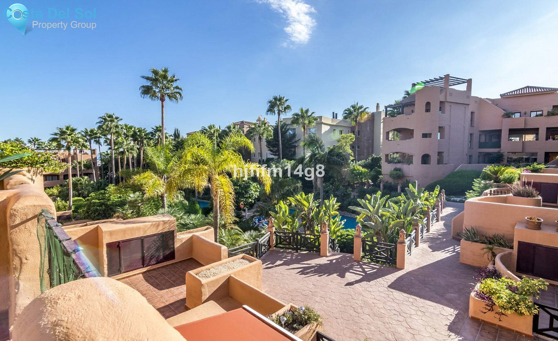 Middle Floor Apartment in Benahavís-1455160