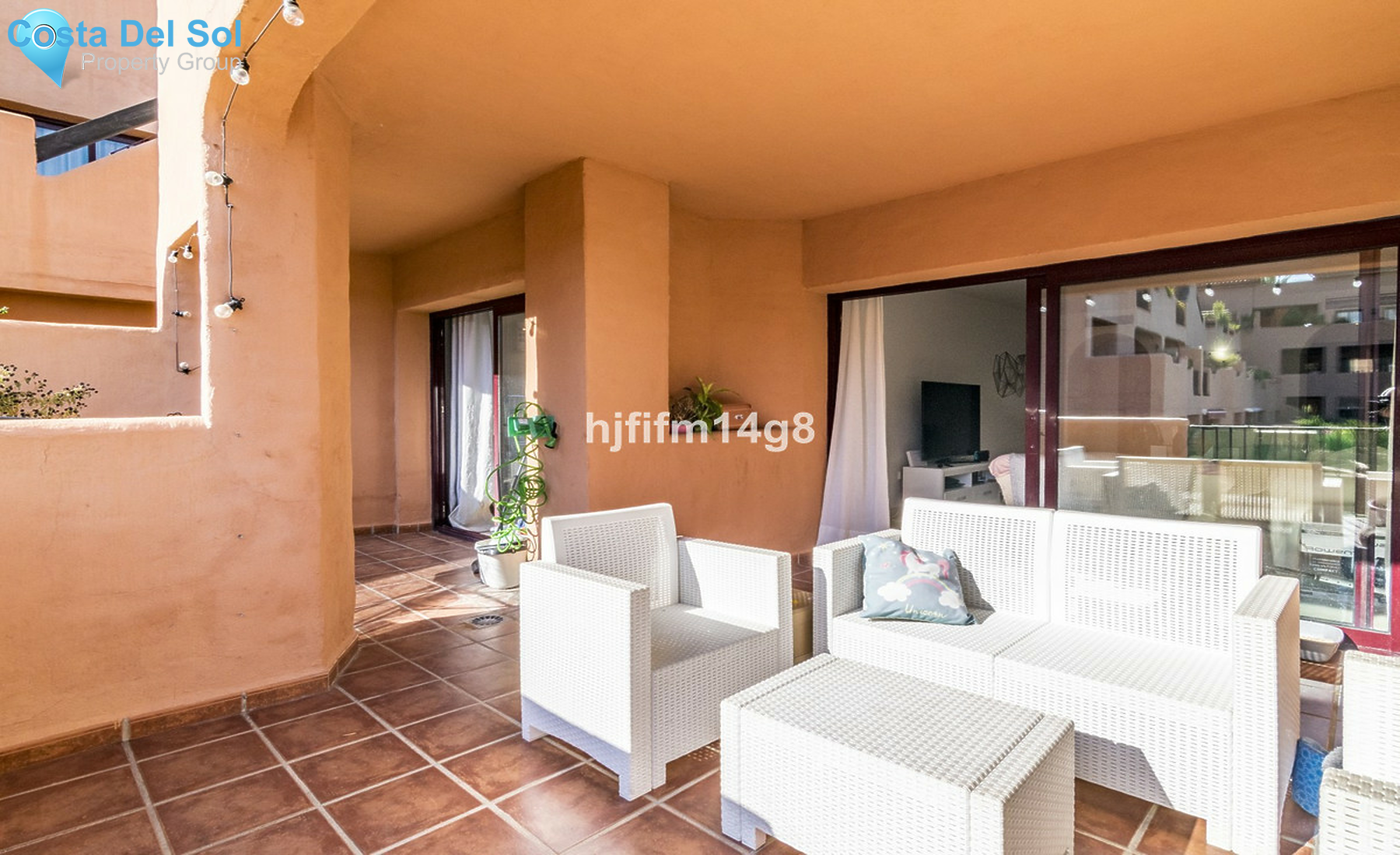 Middle Floor Apartment in Benahavís-1455162