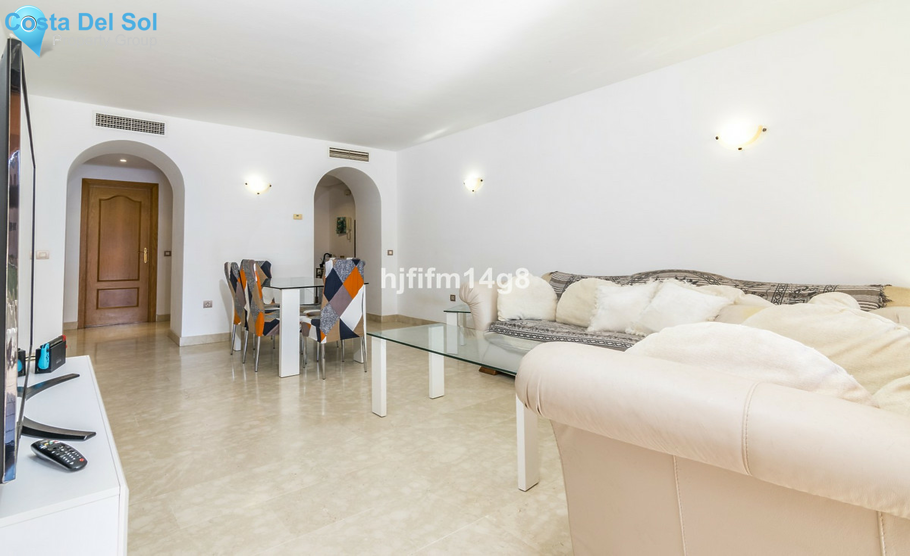 Middle Floor Apartment in Benahavís-1455166