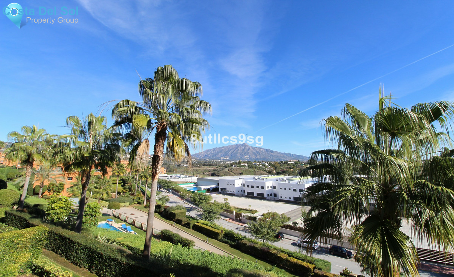 Middle Floor Apartment in Benahavís-1463588
