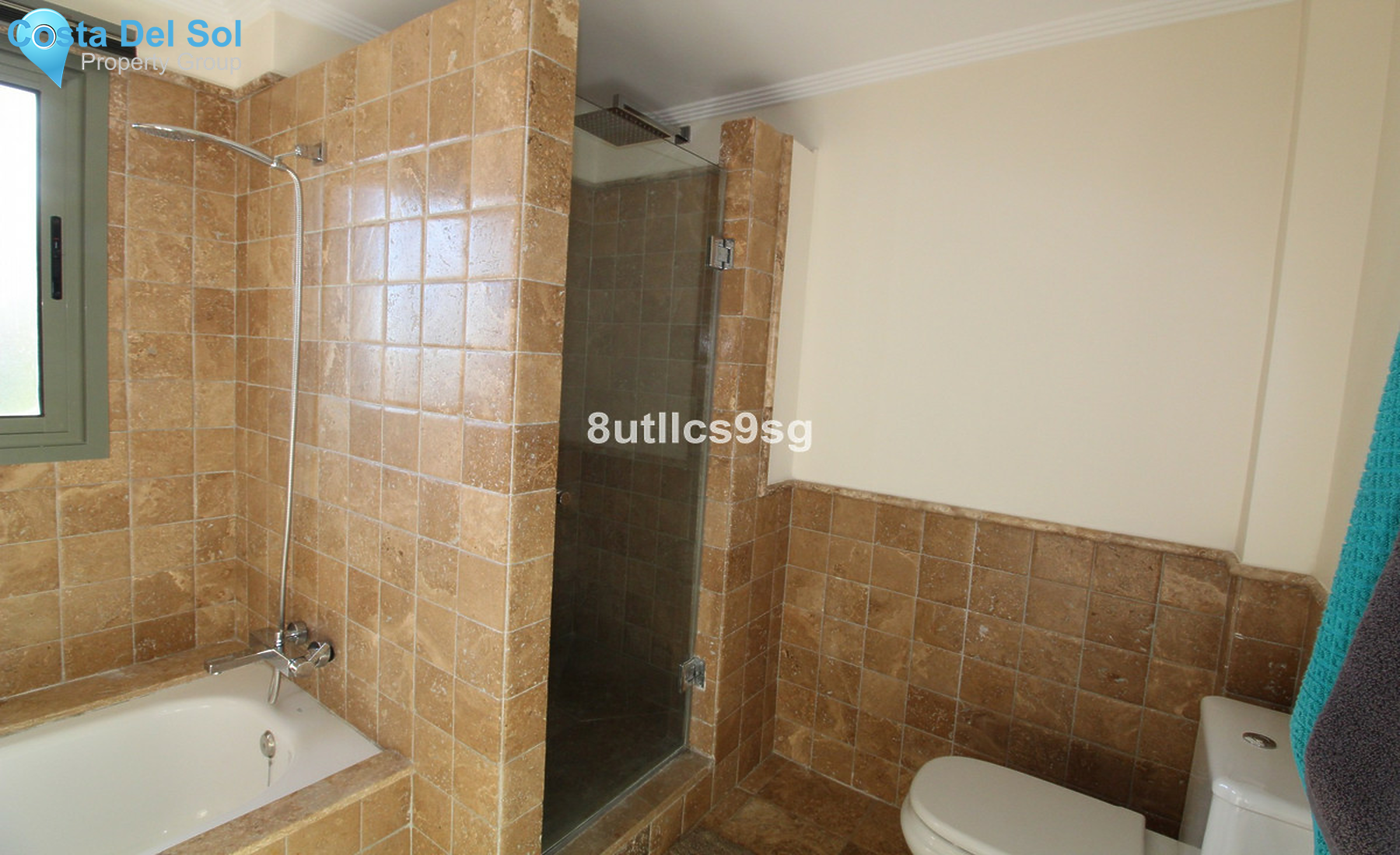 Middle Floor Apartment in Benahavís-1463592