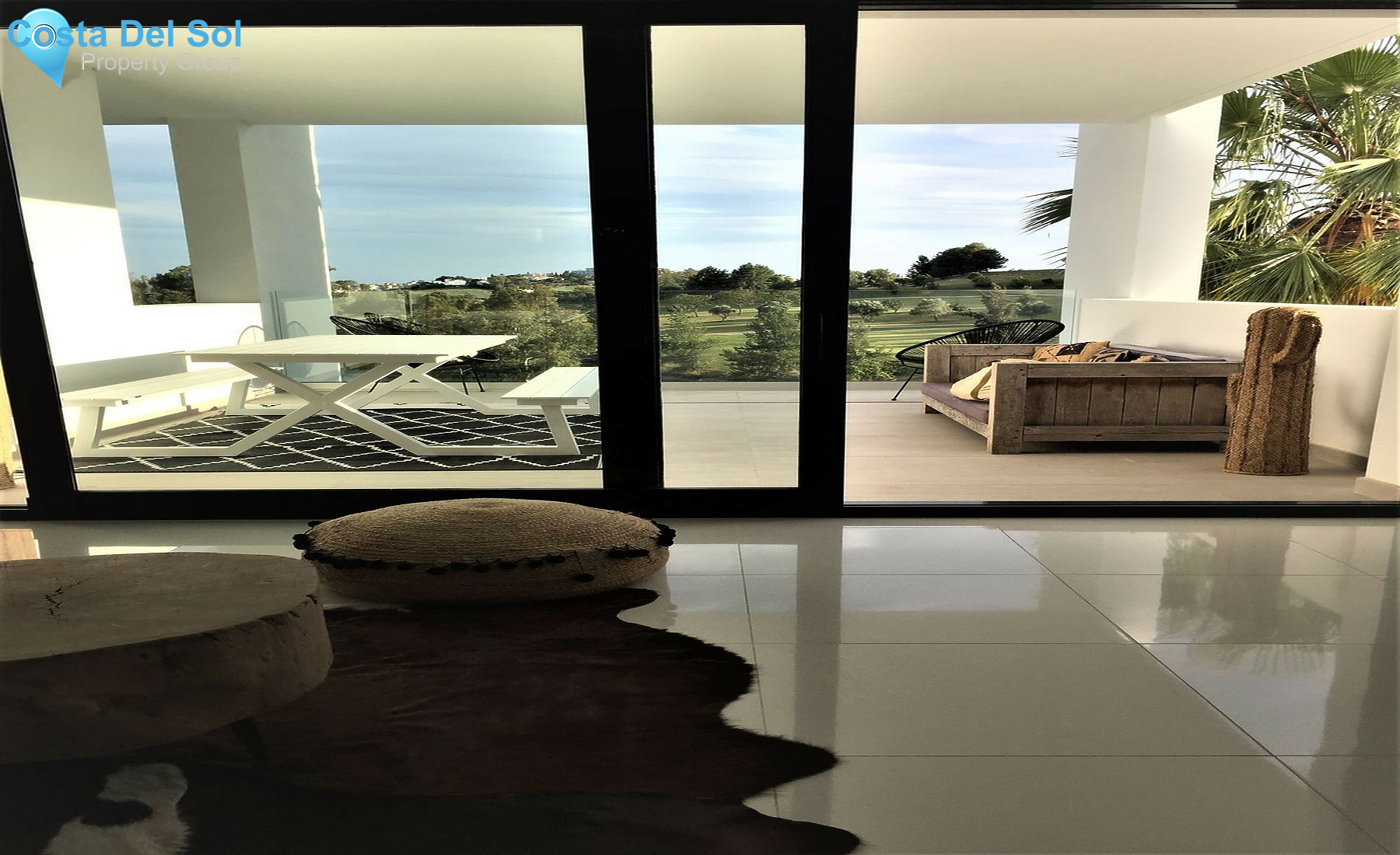Middle Floor Apartment in Benahavís-1508478
