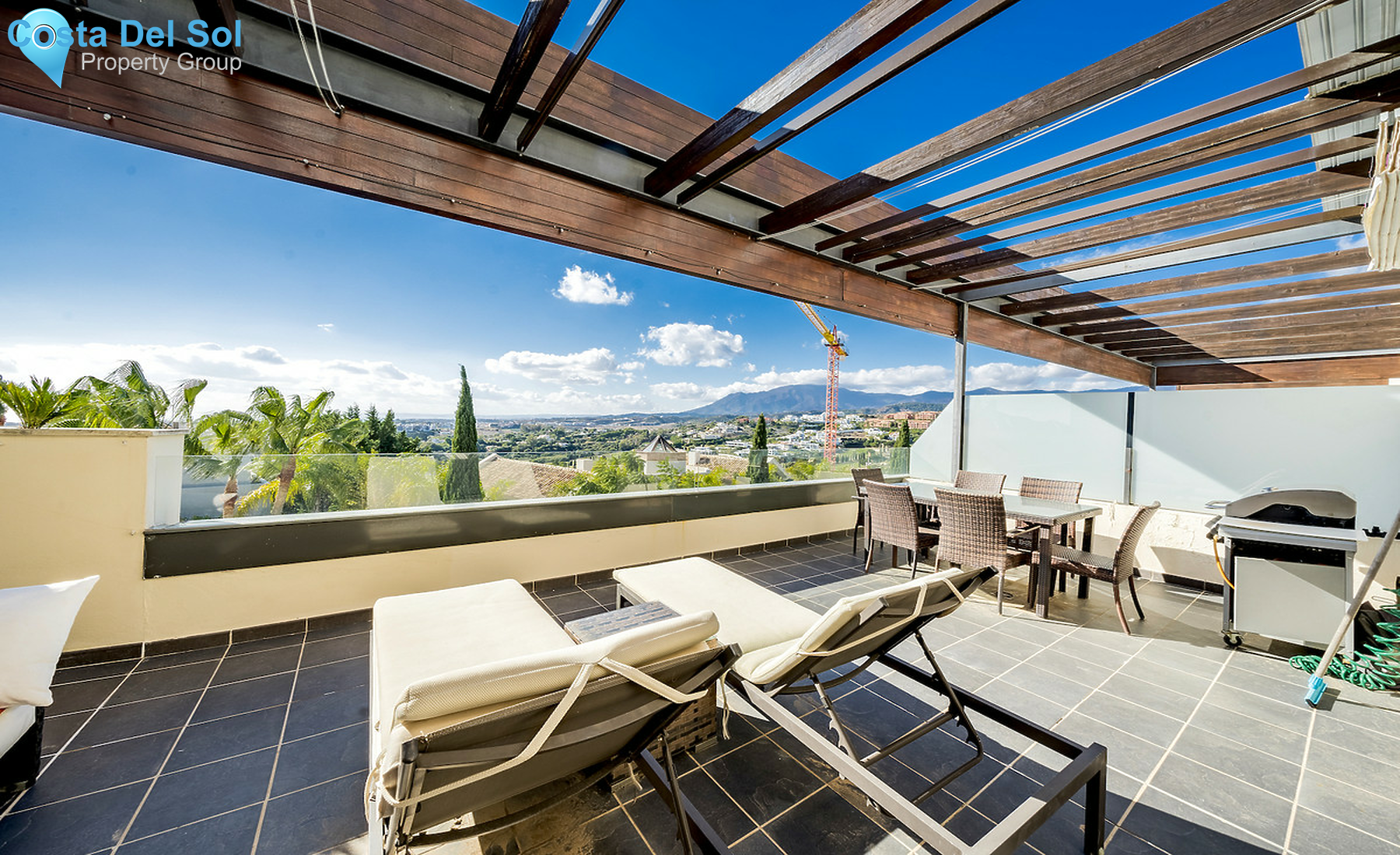 Middle Floor Apartment in Benahavís