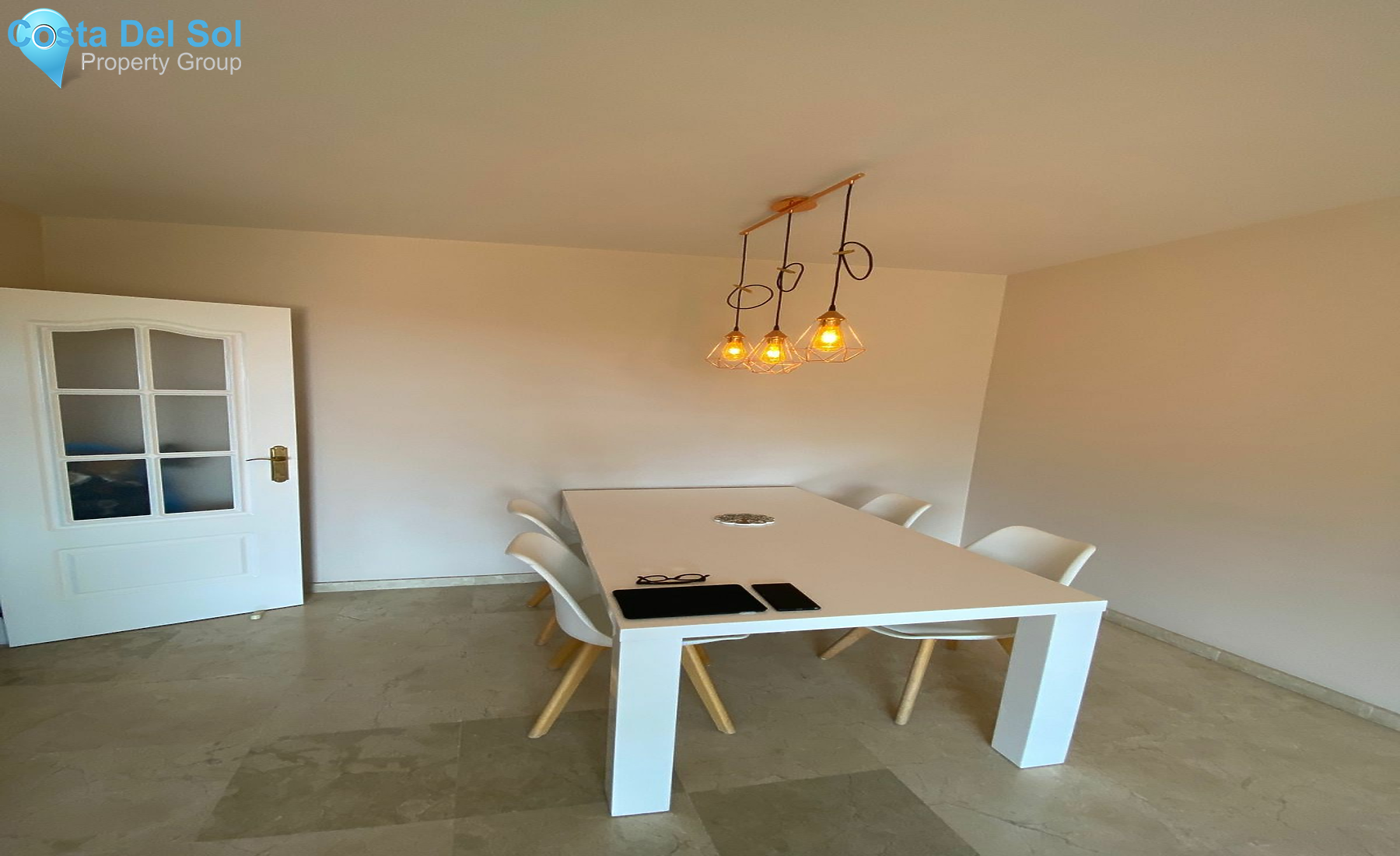 Middle Floor Apartment in Benahavís-1142575