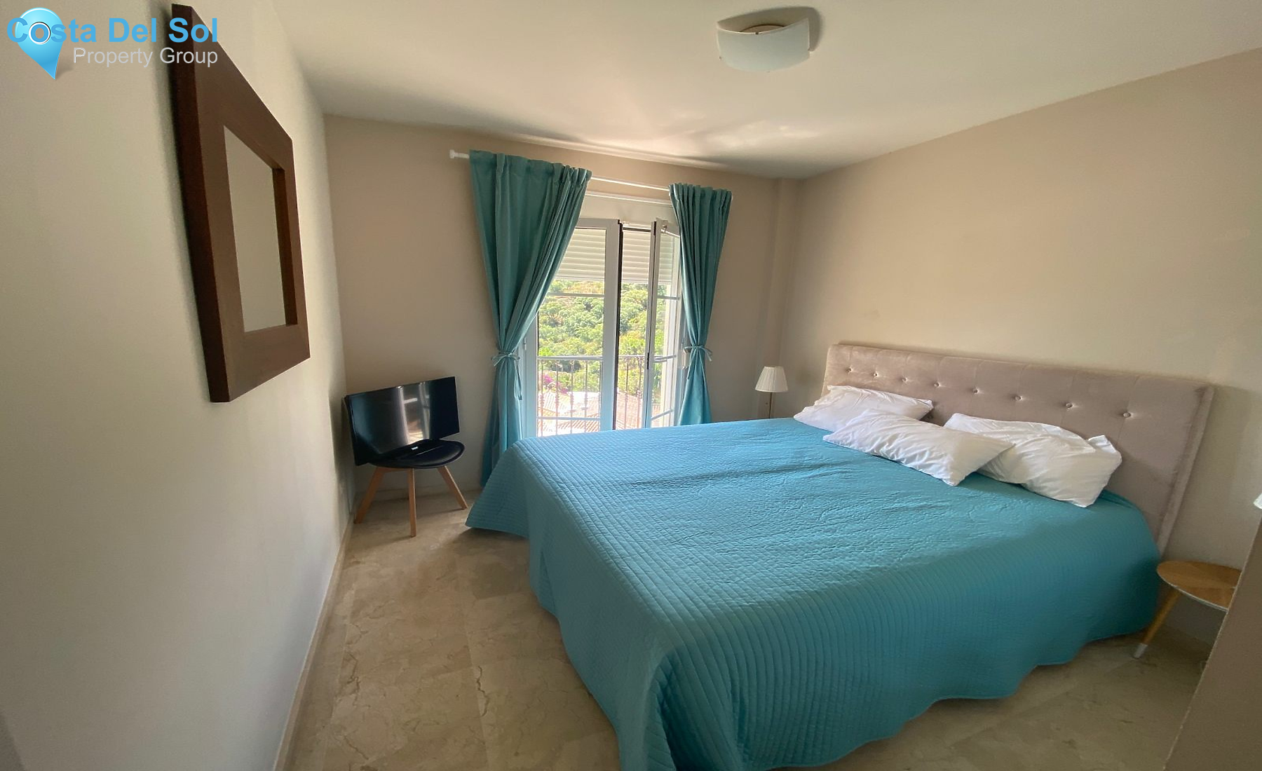 Middle Floor Apartment in Benahavís-1142577