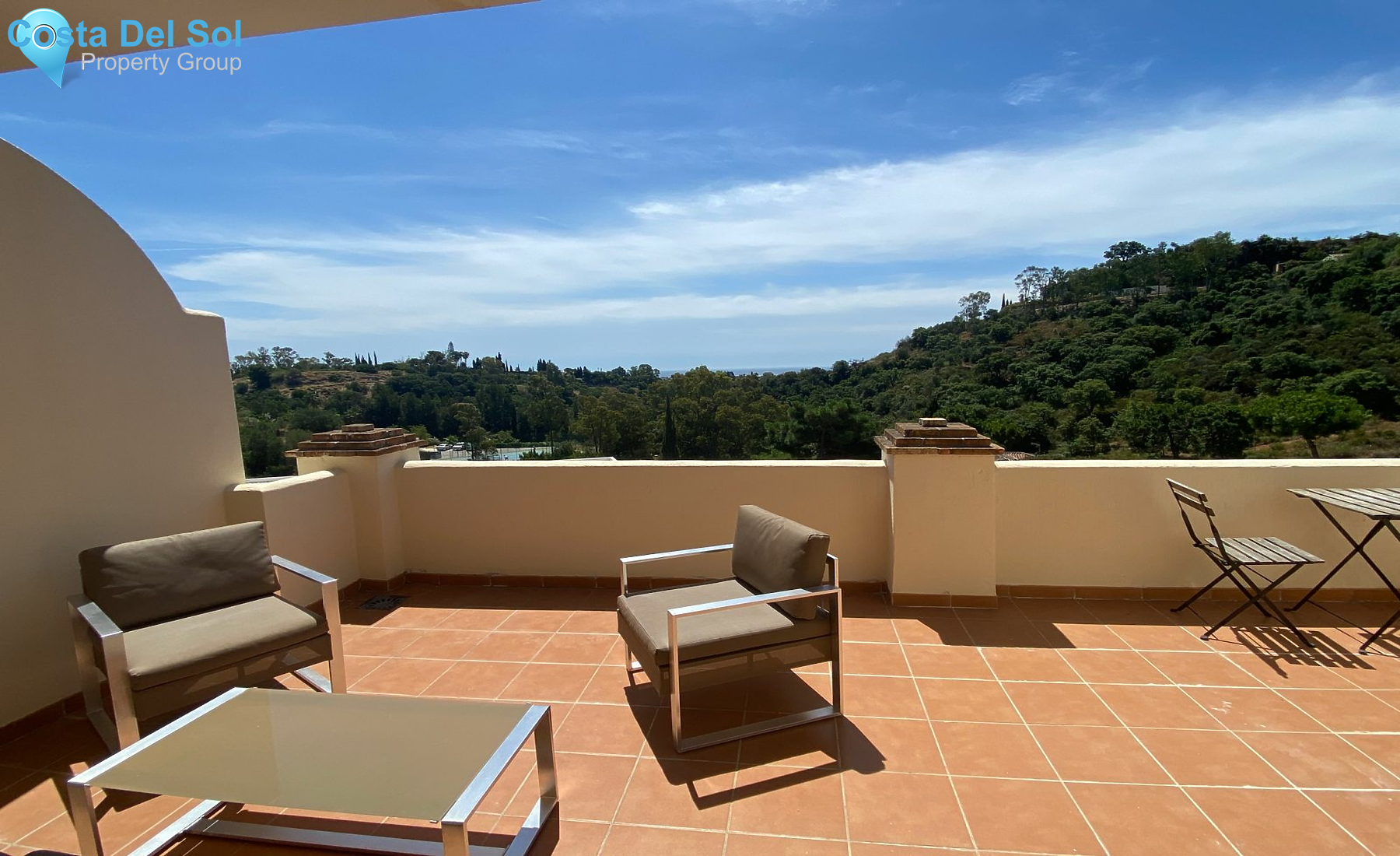 Middle Floor Apartment in Benahavís-1142581
