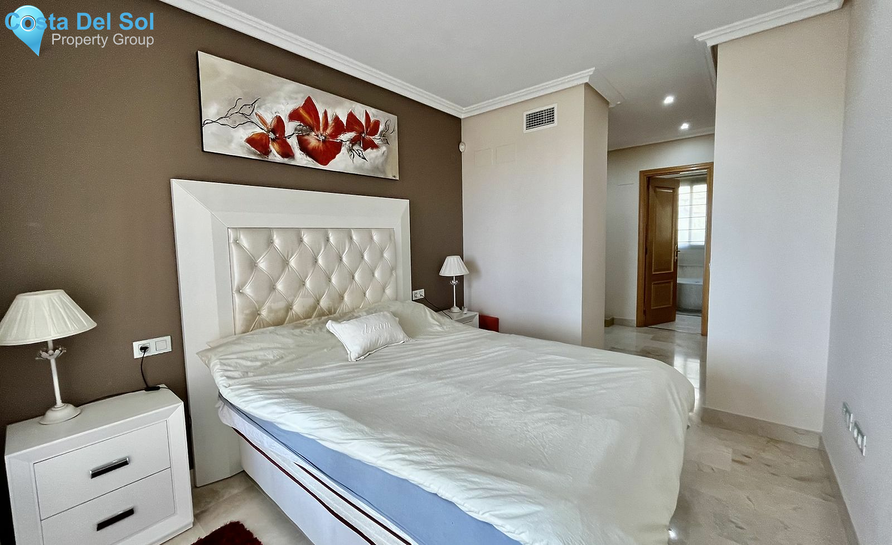 Middle Floor Apartment in Benahavís-1149896