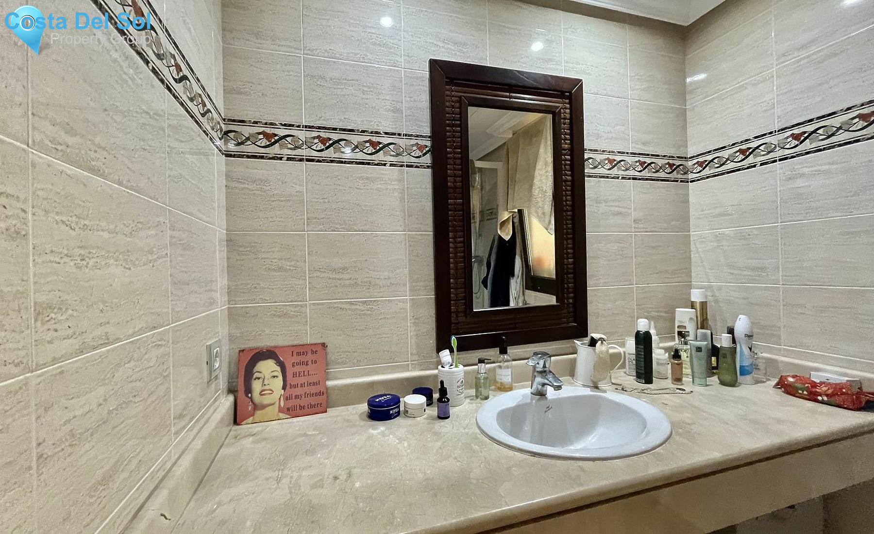 Middle Floor Apartment in Benahavís-1149901