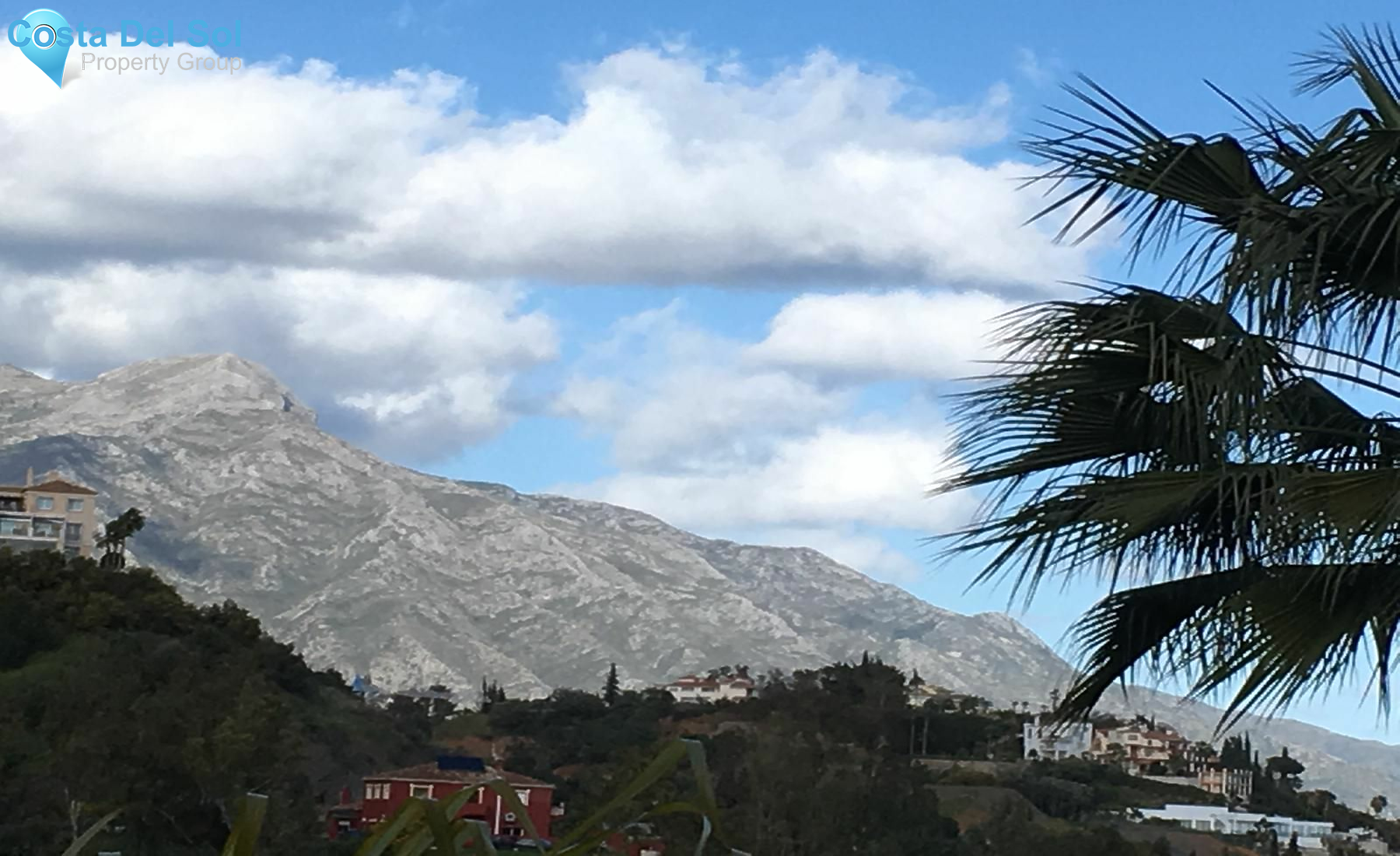 Middle Floor Apartment in Benahavís-1154442