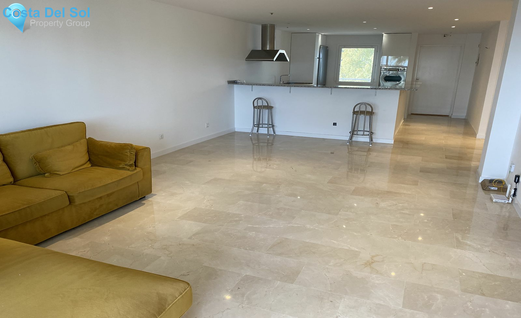 Middle Floor Apartment in Benahavís-1163446