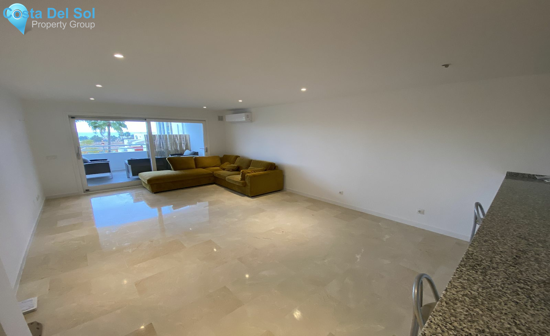 Middle Floor Apartment in Benahavís-1163443