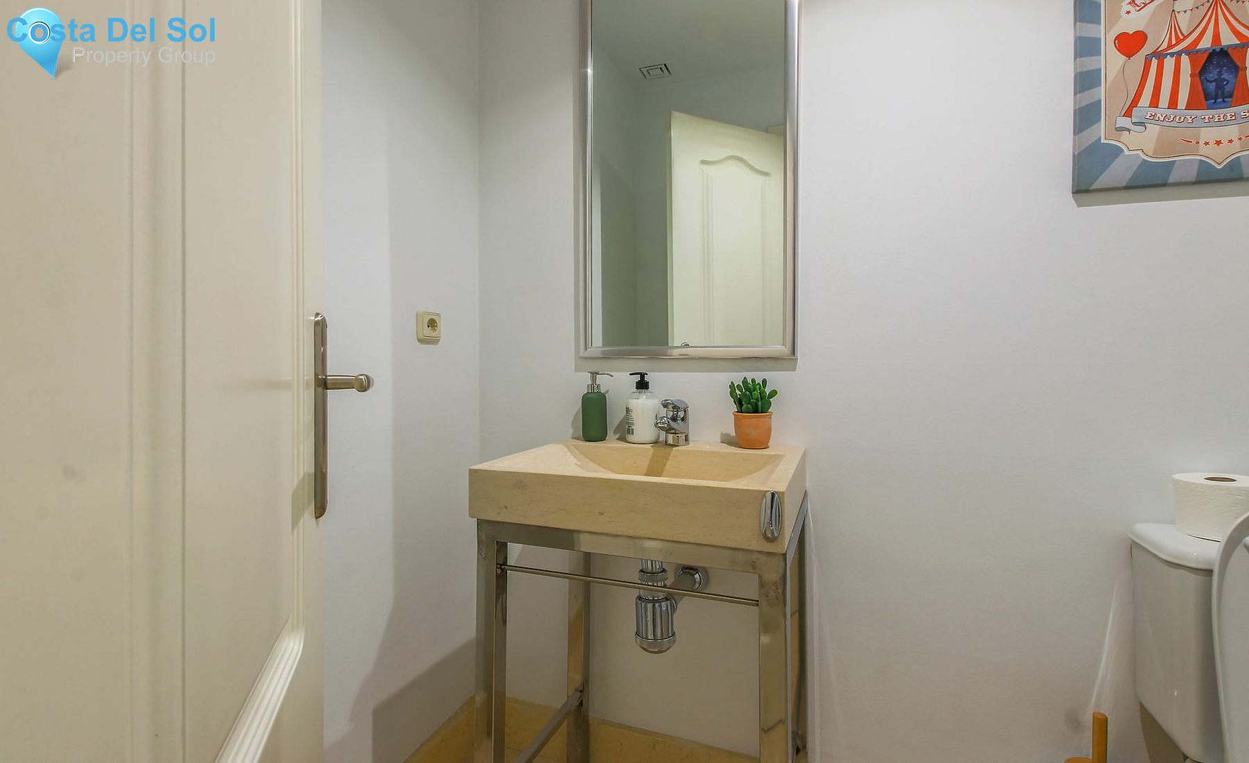 Middle Floor Apartment in Benahavís-1168642