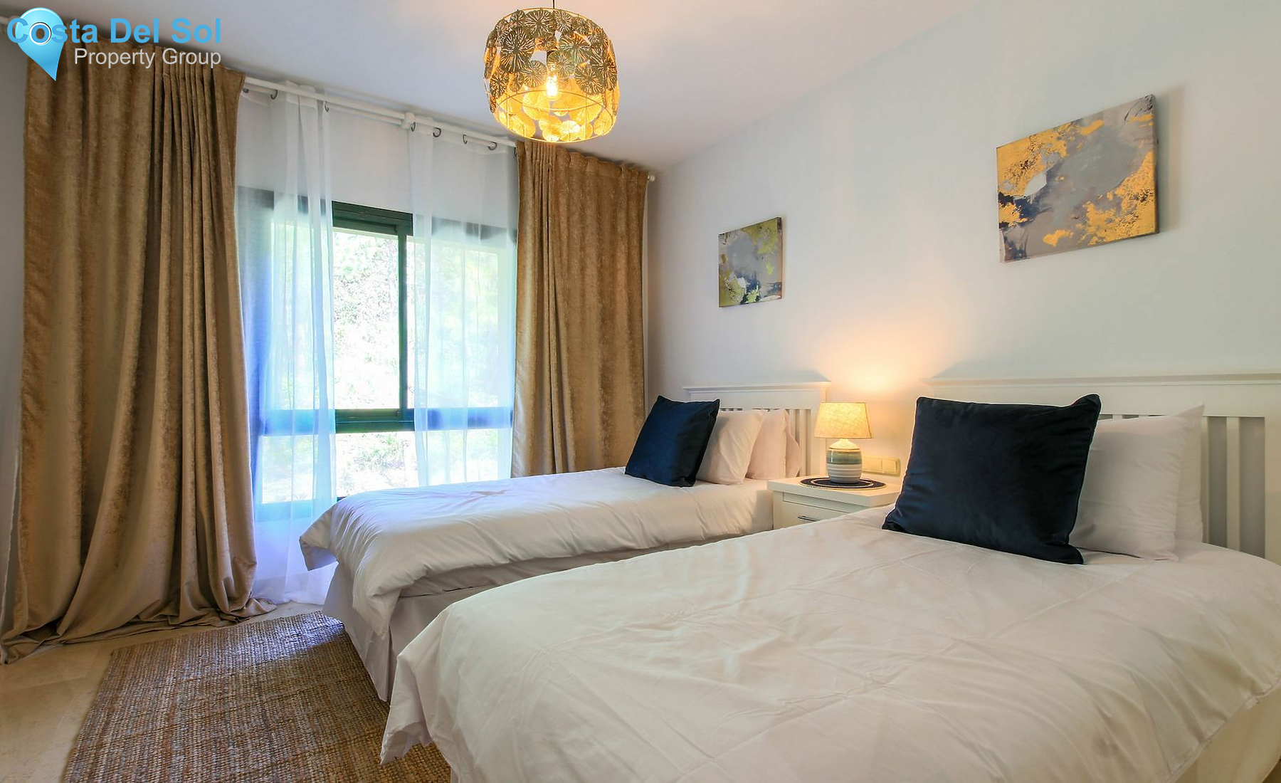 Middle Floor Apartment in Benahavís-1168643