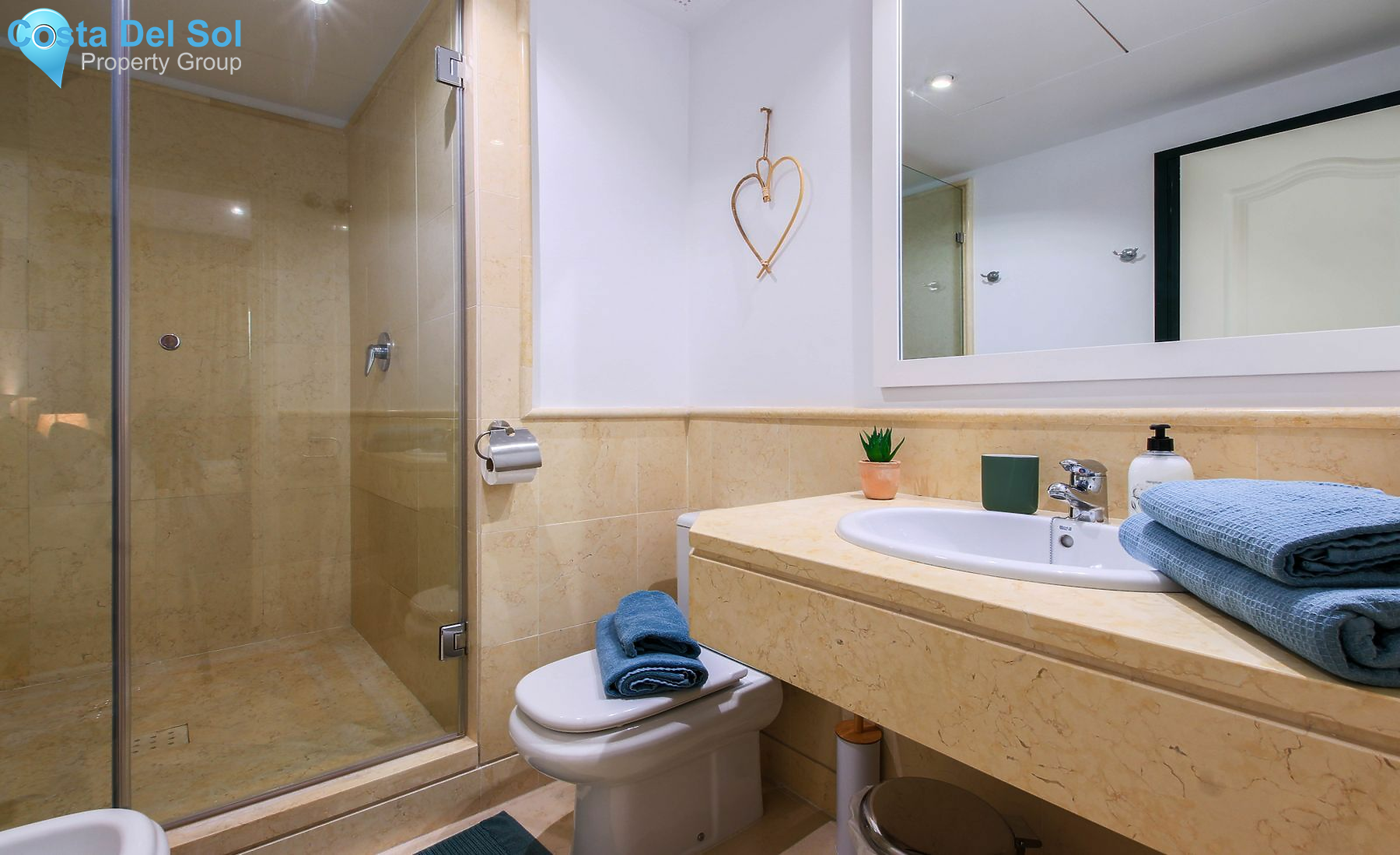 Middle Floor Apartment in Benahavís-1168645
