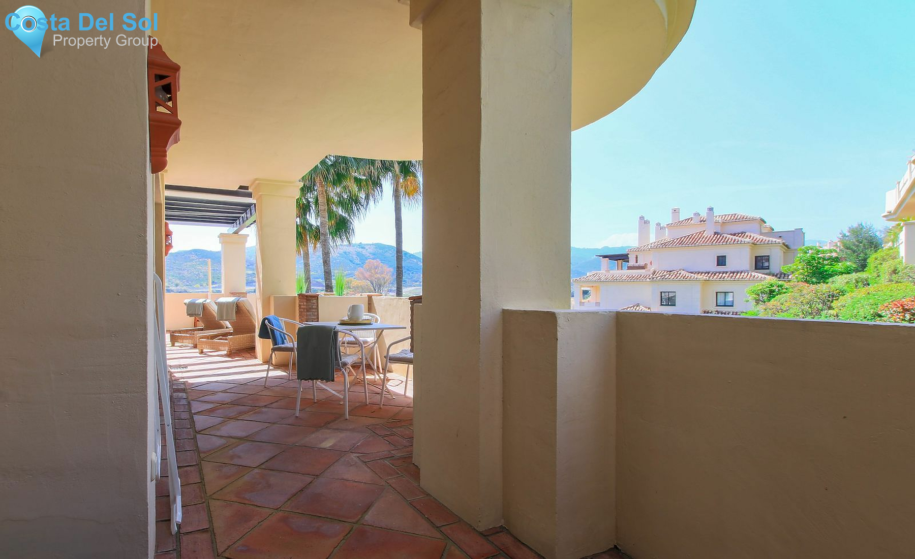 Middle Floor Apartment in Benahavís-1168650