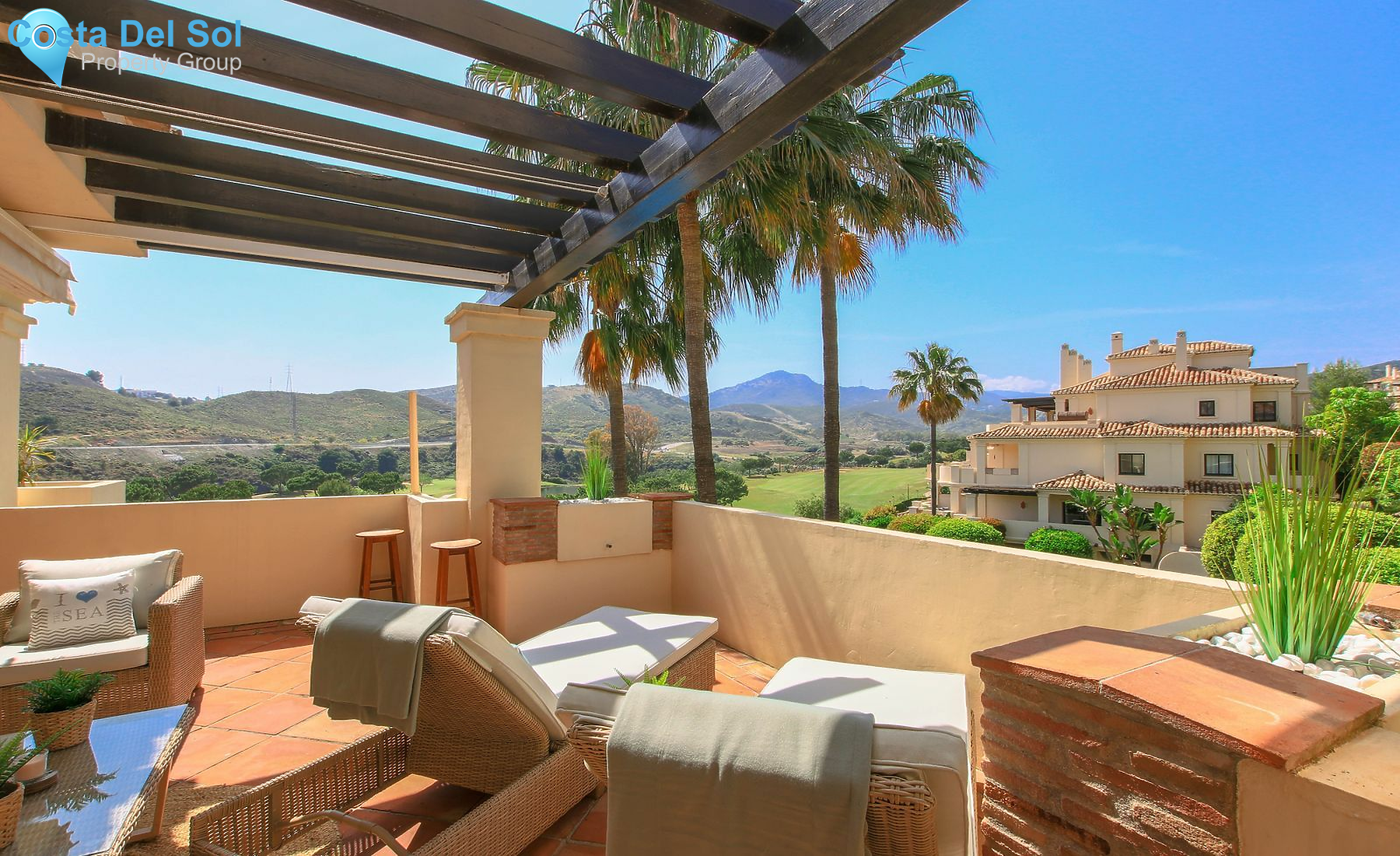 Middle Floor Apartment in Benahavís-1168634