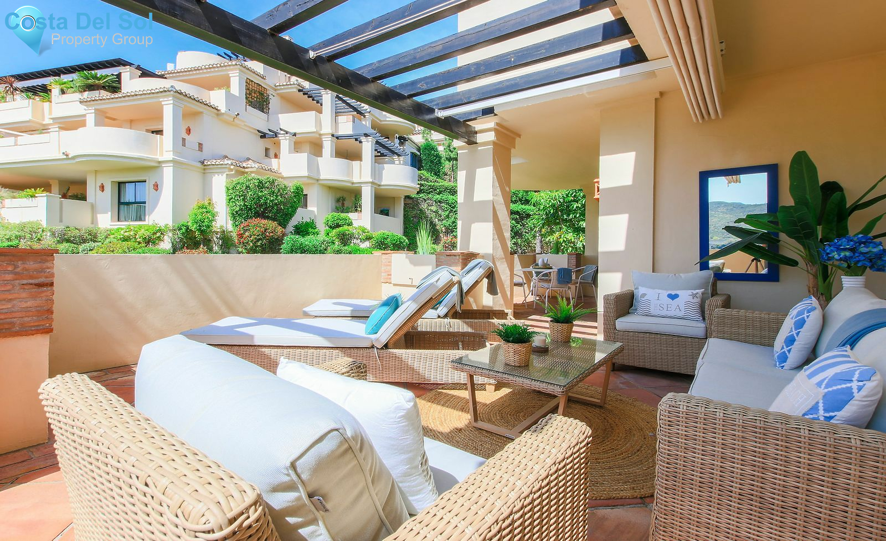 Middle Floor Apartment in Benahavís-1168652