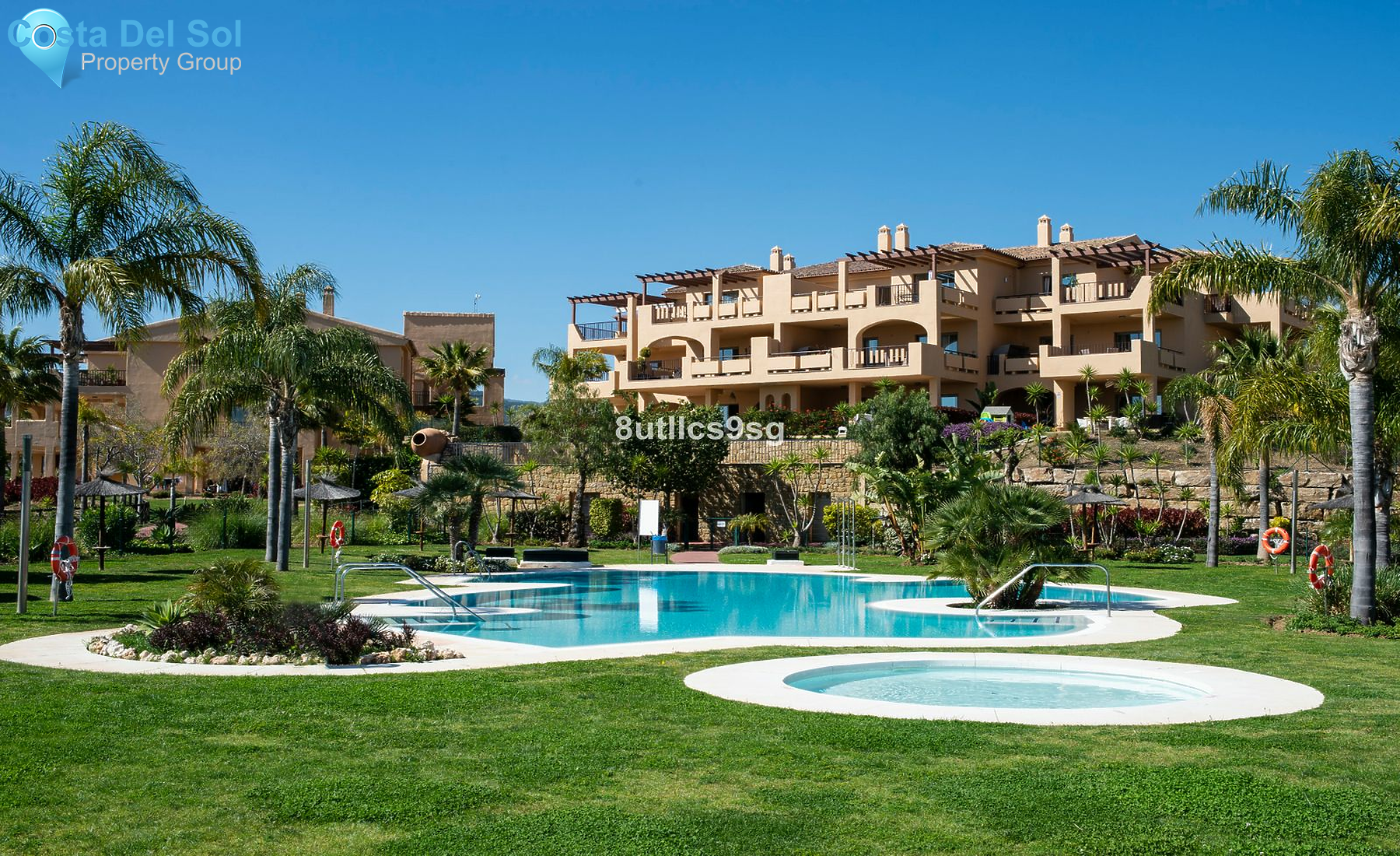 Middle Floor Apartment in Benahavís-1175045