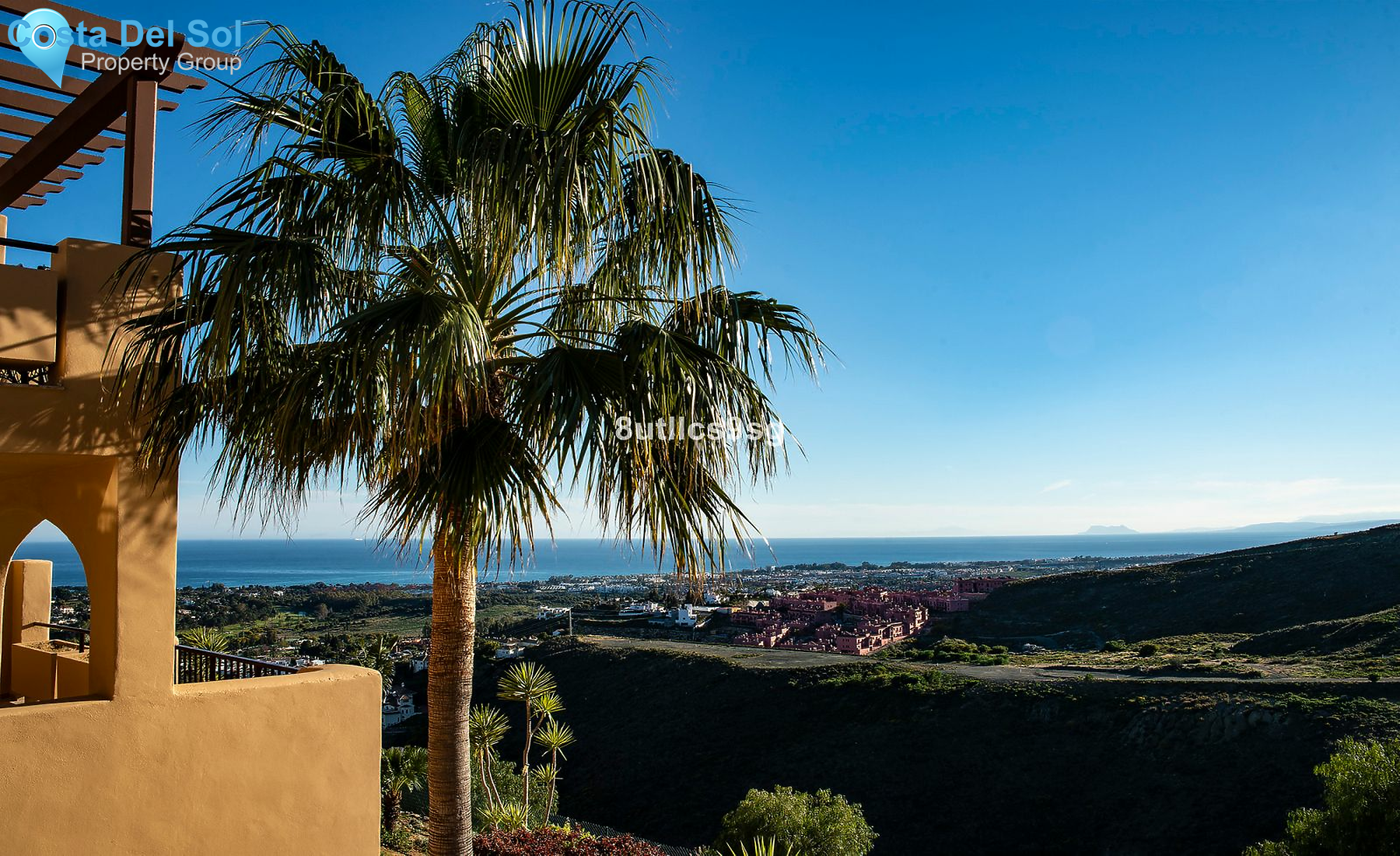Middle Floor Apartment in Benahavís-1175053