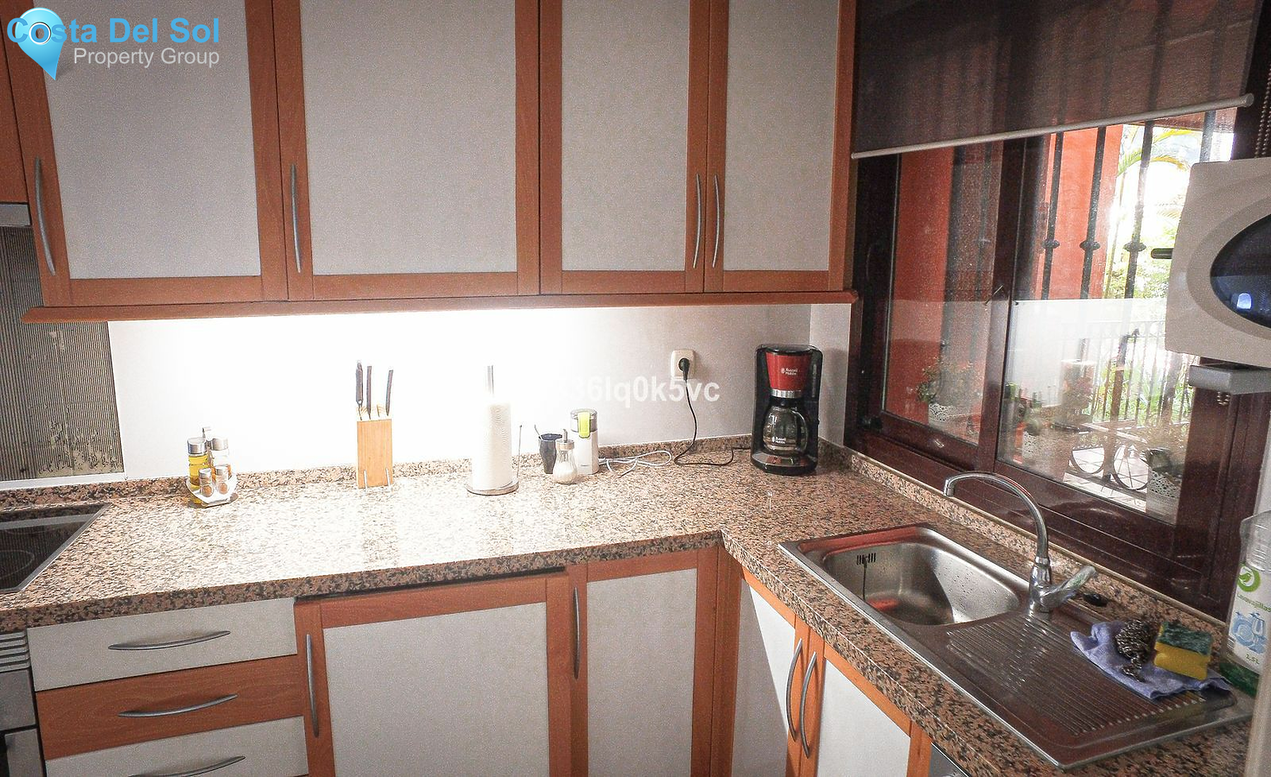 Middle Floor Apartment in Benahavís-1178844