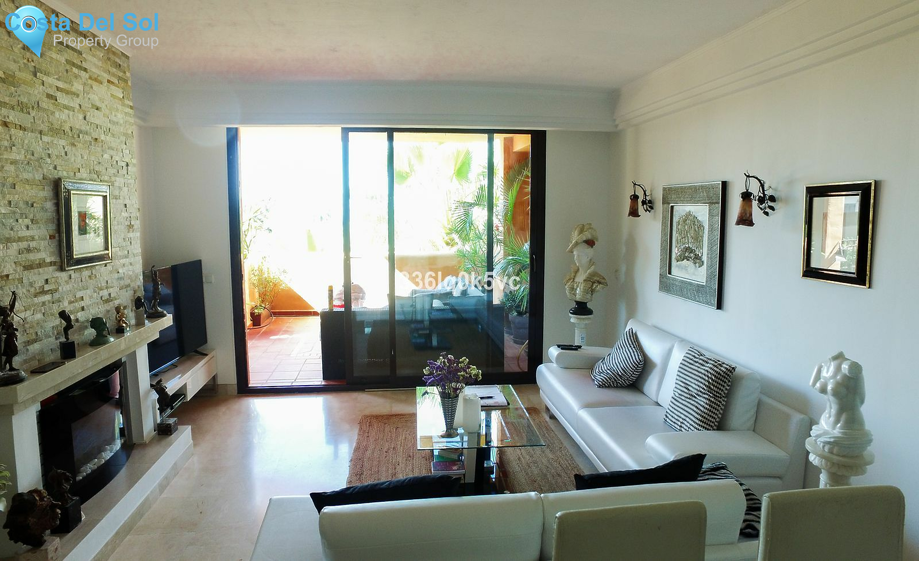 Middle Floor Apartment in Benahavís-1178835