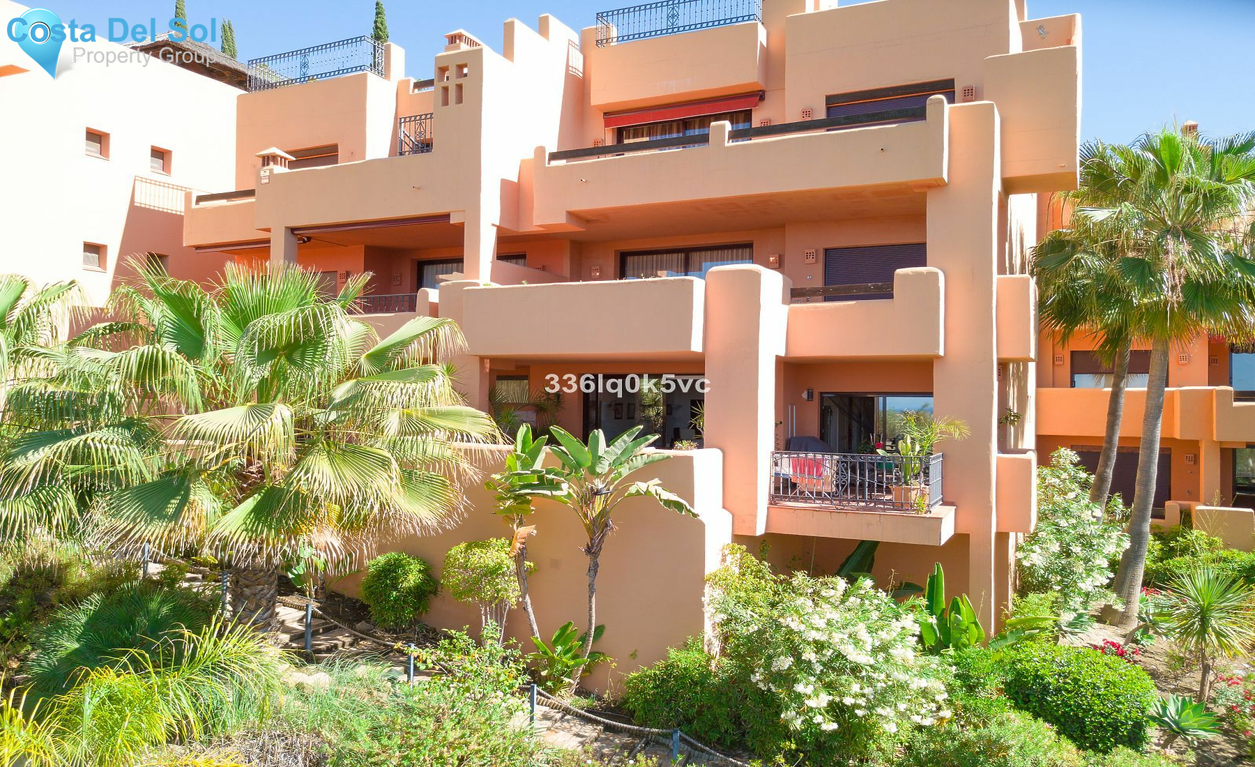 Middle Floor Apartment in Benahavís-1178836