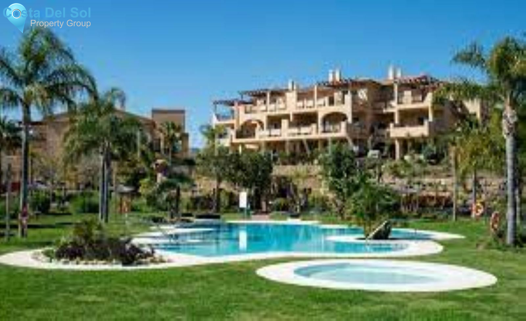 Middle Floor Apartment in Benahavís-1181254