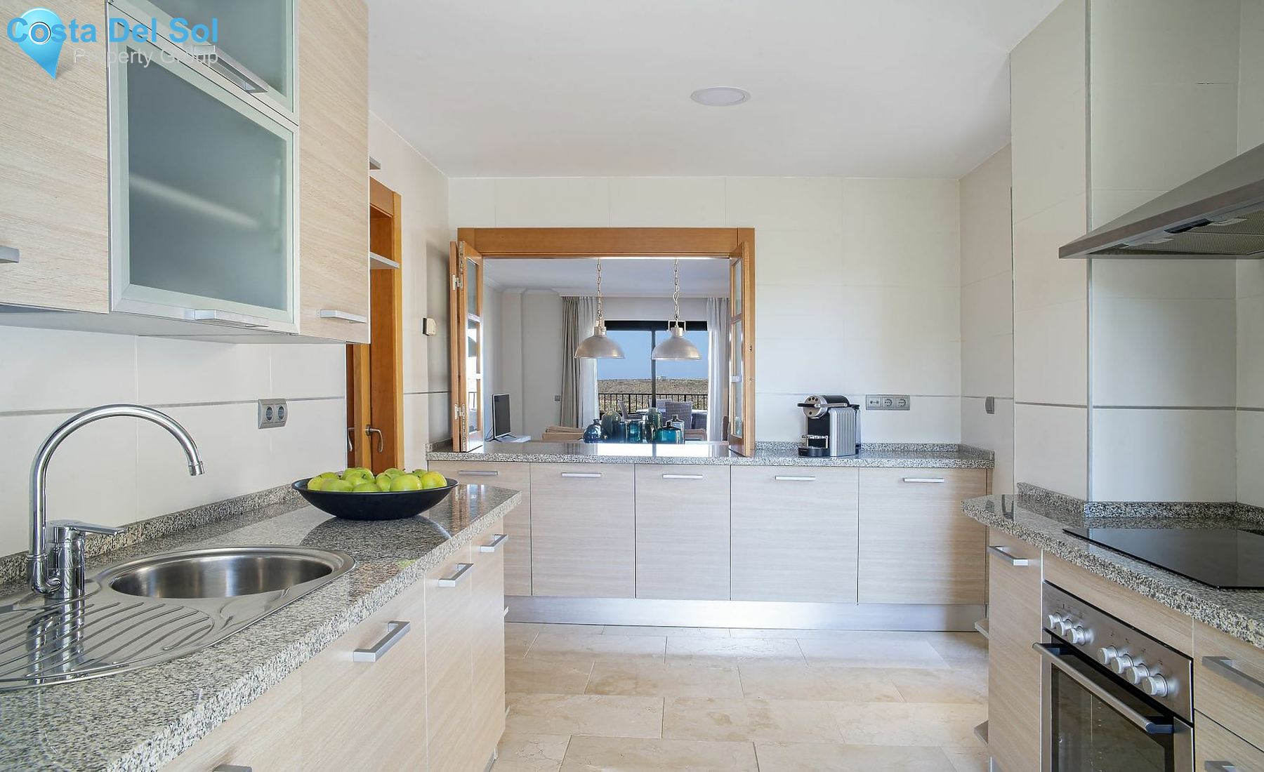 Middle Floor Apartment in Benahavís-1181568