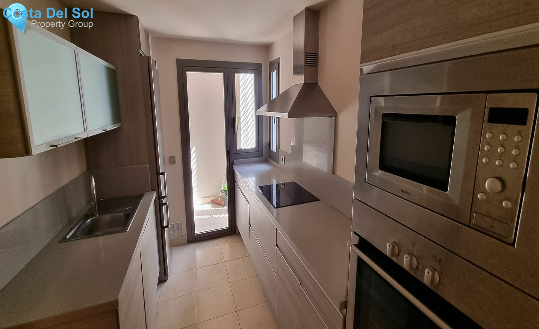 Middle Floor Apartment in Benahavís-1182197
