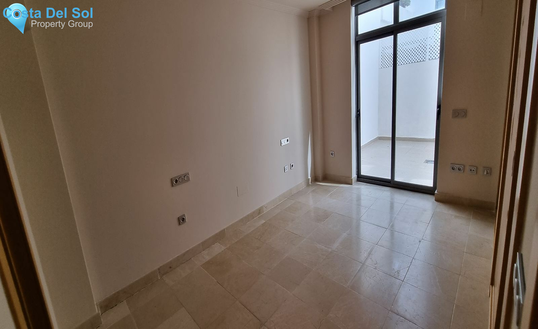 Middle Floor Apartment in Benahavís-1182212