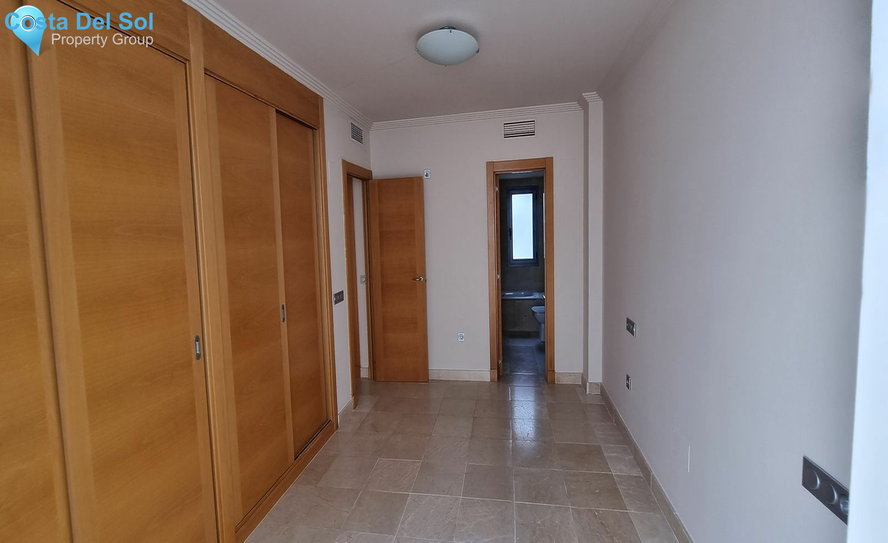 Middle Floor Apartment in Benahavís-1182213