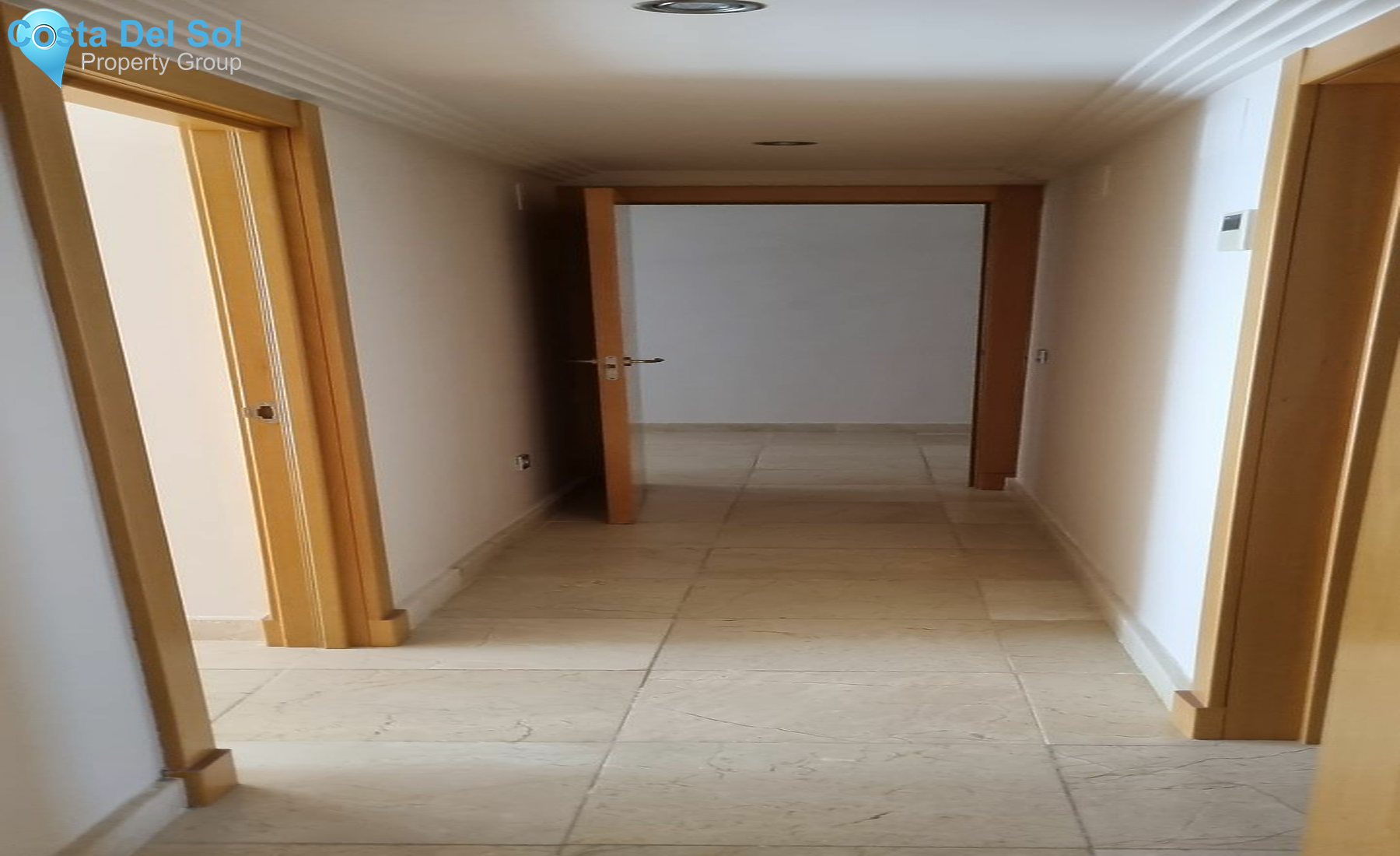 Middle Floor Apartment in Benahavís-1182216