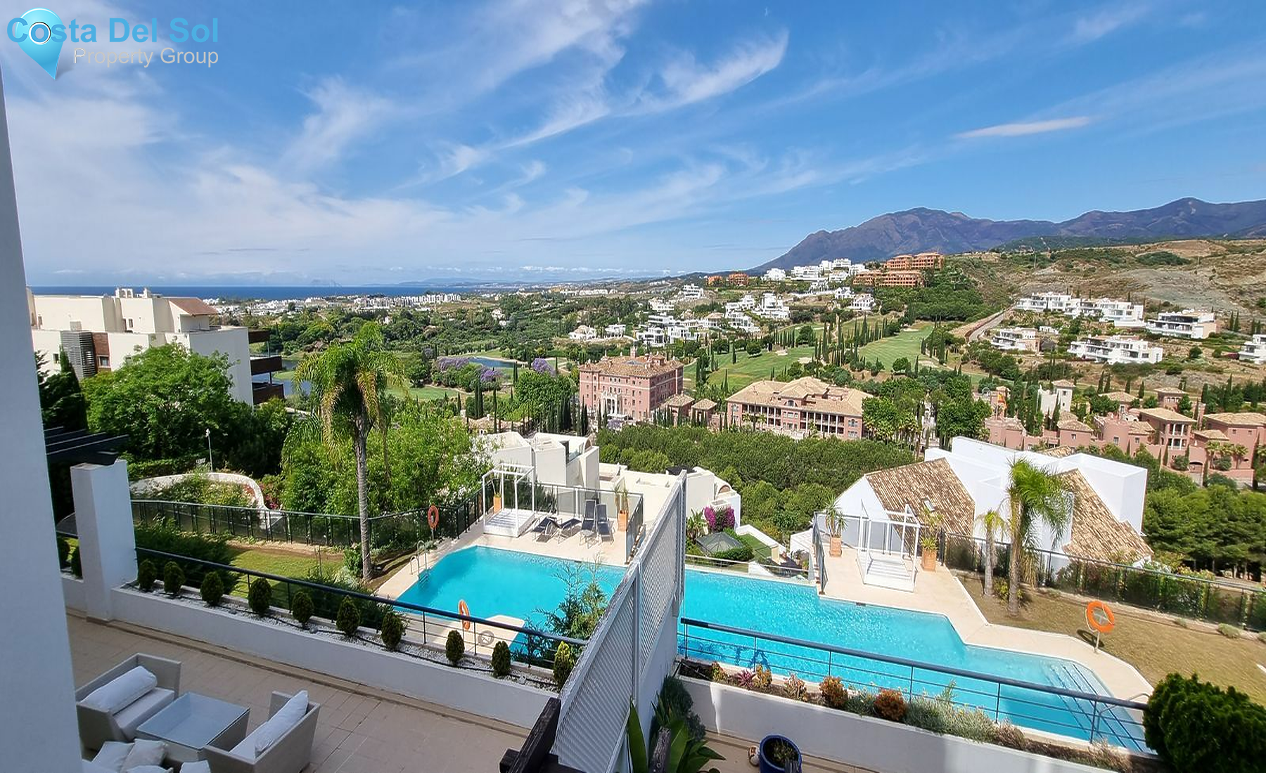 Middle Floor Apartment in Benahavís-1182205