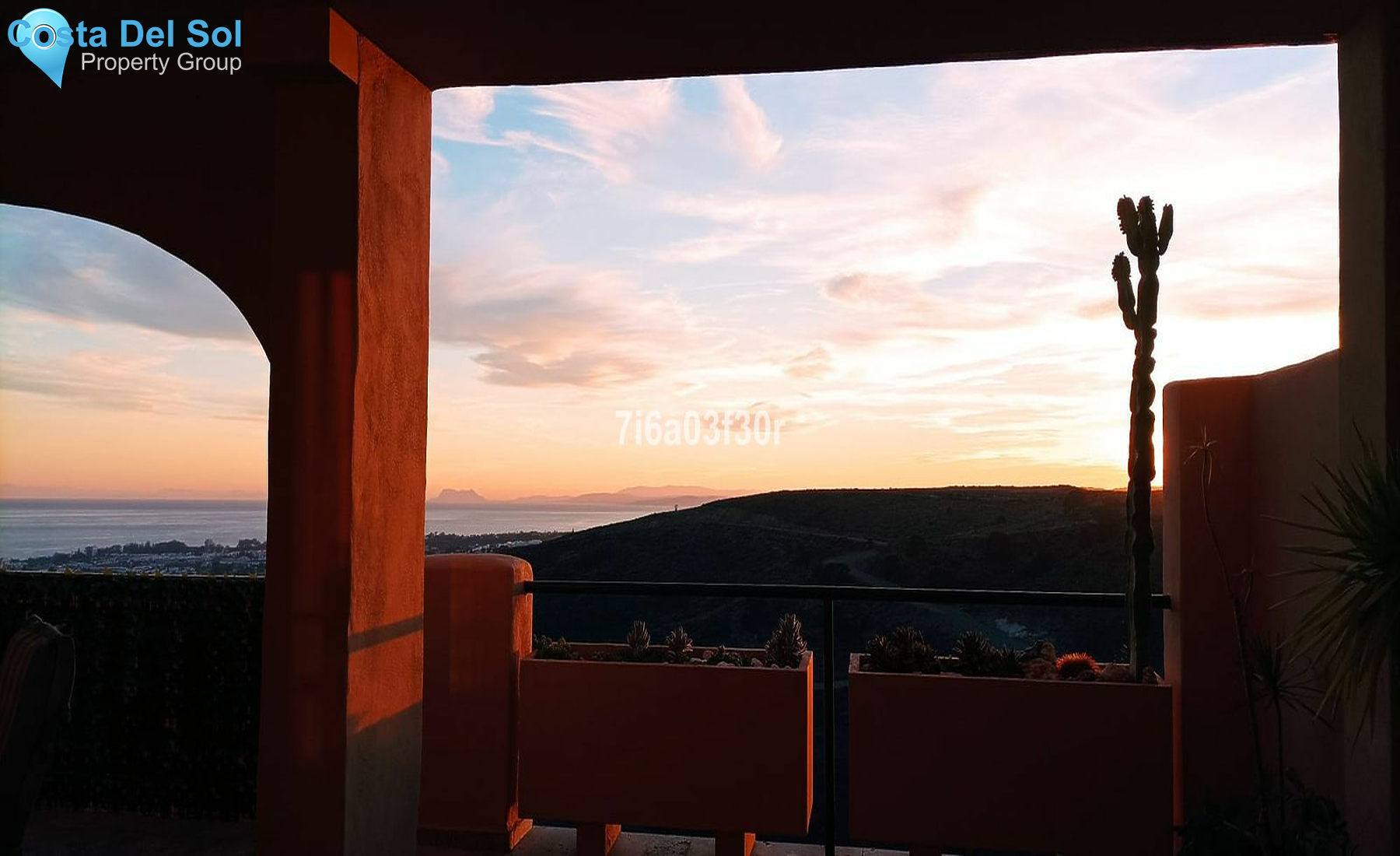 Middle Floor Apartment in Benahavís-1194067