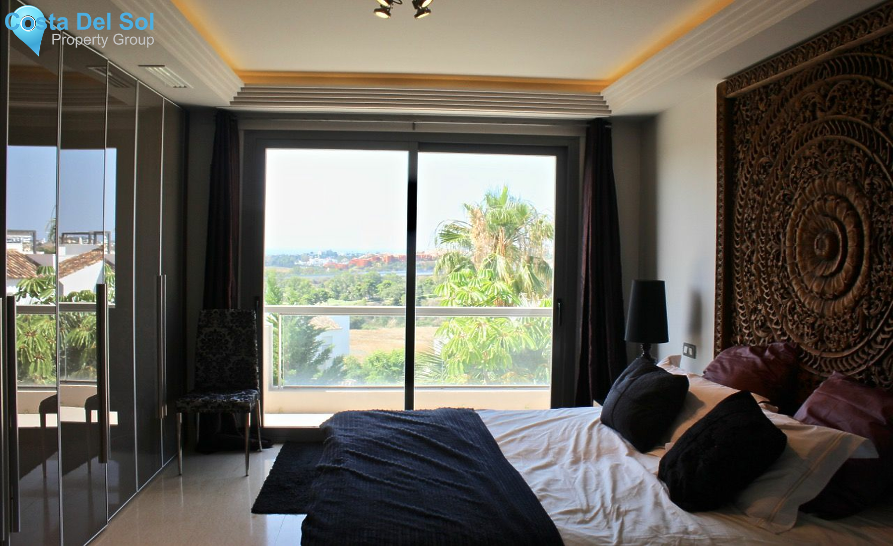 Middle Floor Apartment in Benahavís-1198477