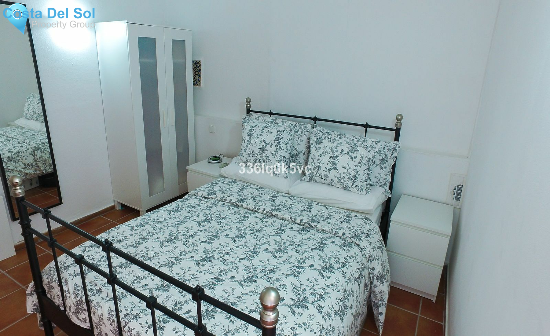 Middle Floor Apartment in Benahavís-1201720