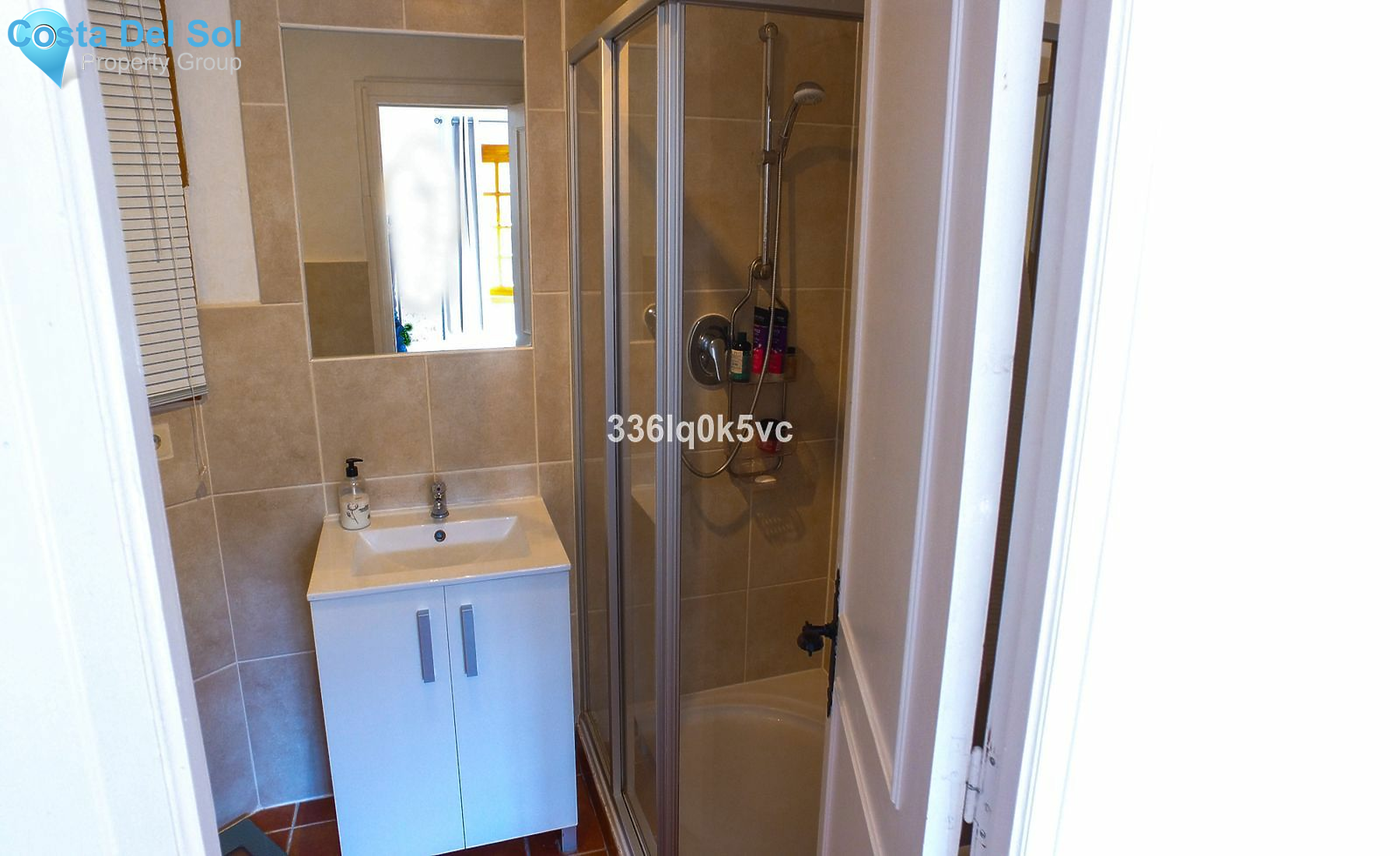 Middle Floor Apartment in Benahavís-1201721