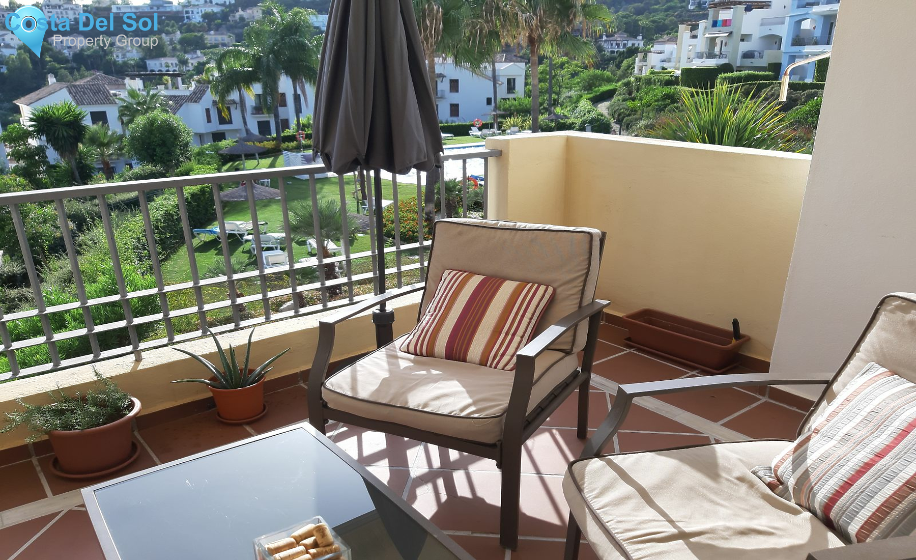 Middle Floor Apartment in Benahavís-1394442