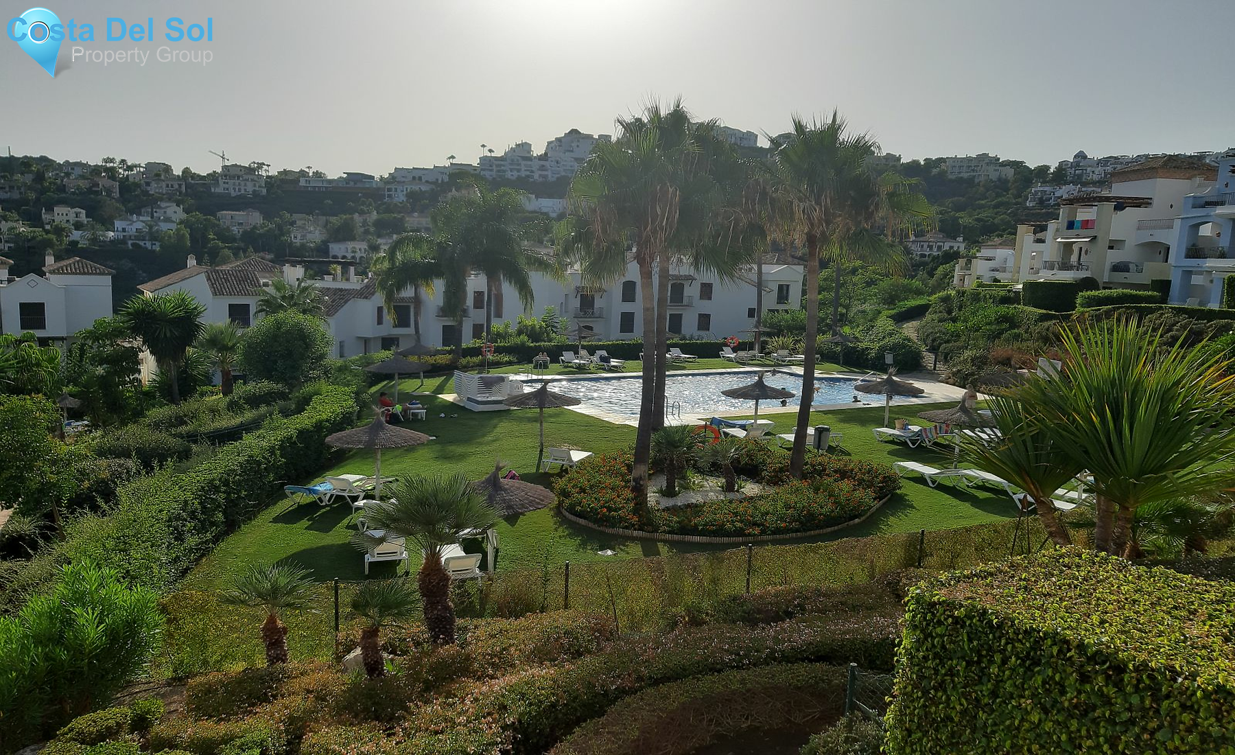 Middle Floor Apartment in Benahavís-1394454