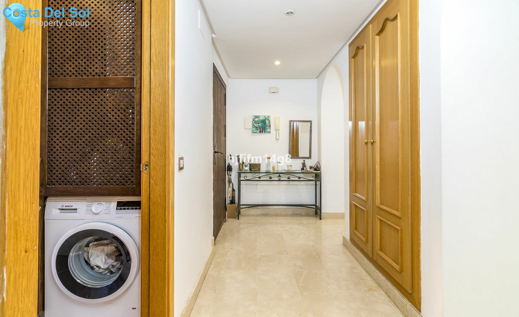 Middle Floor Apartment in Benahavís-1468714