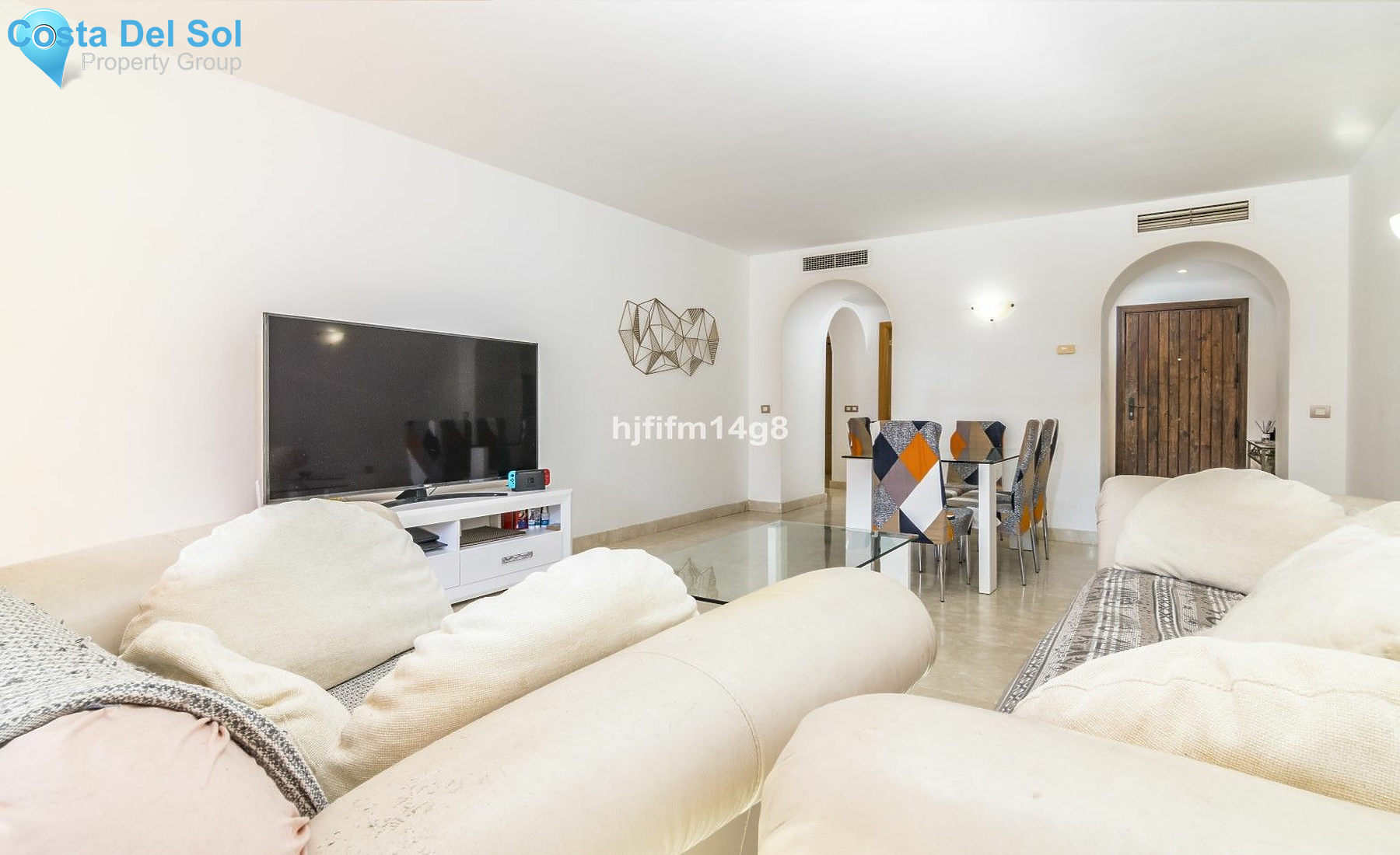 Middle Floor Apartment in Benahavís-1468710