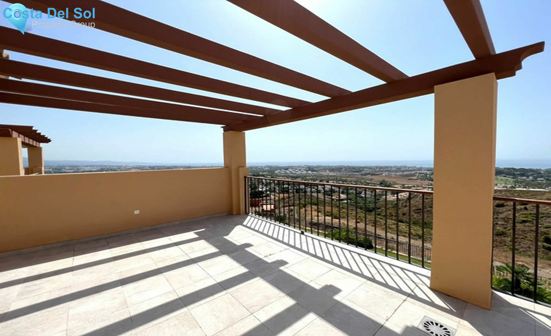 Middle Floor Apartment in Benahavís