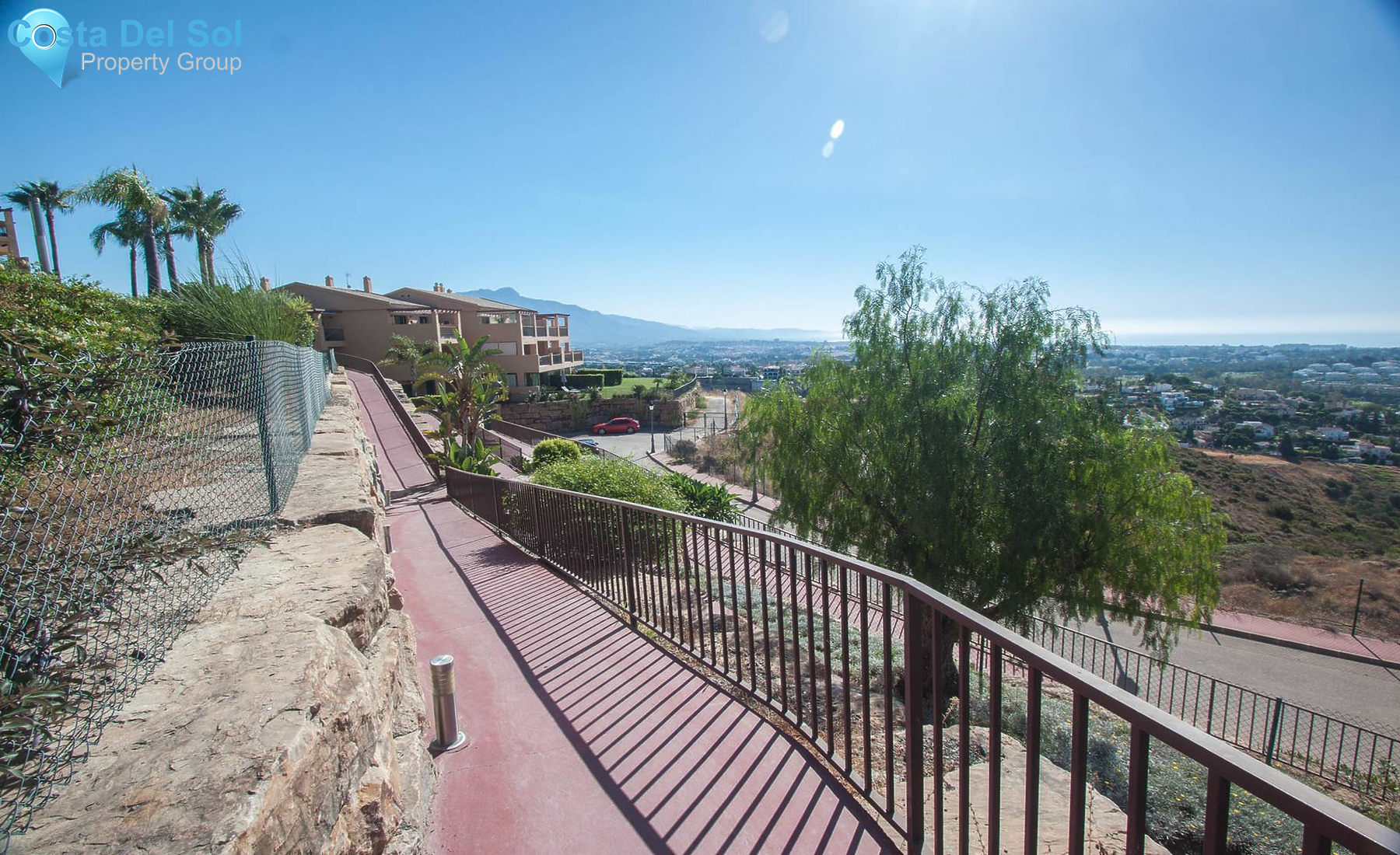Middle Floor Apartment in Benahavís-1520674