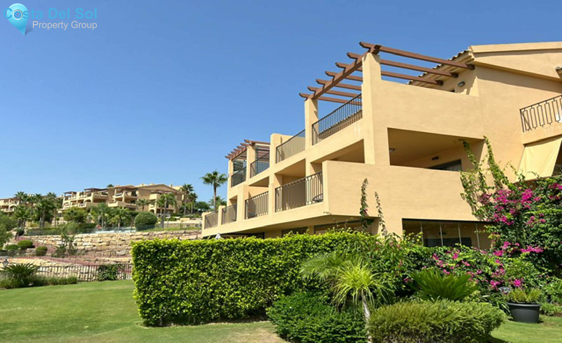 Middle Floor Apartment in Benahavís-1520659